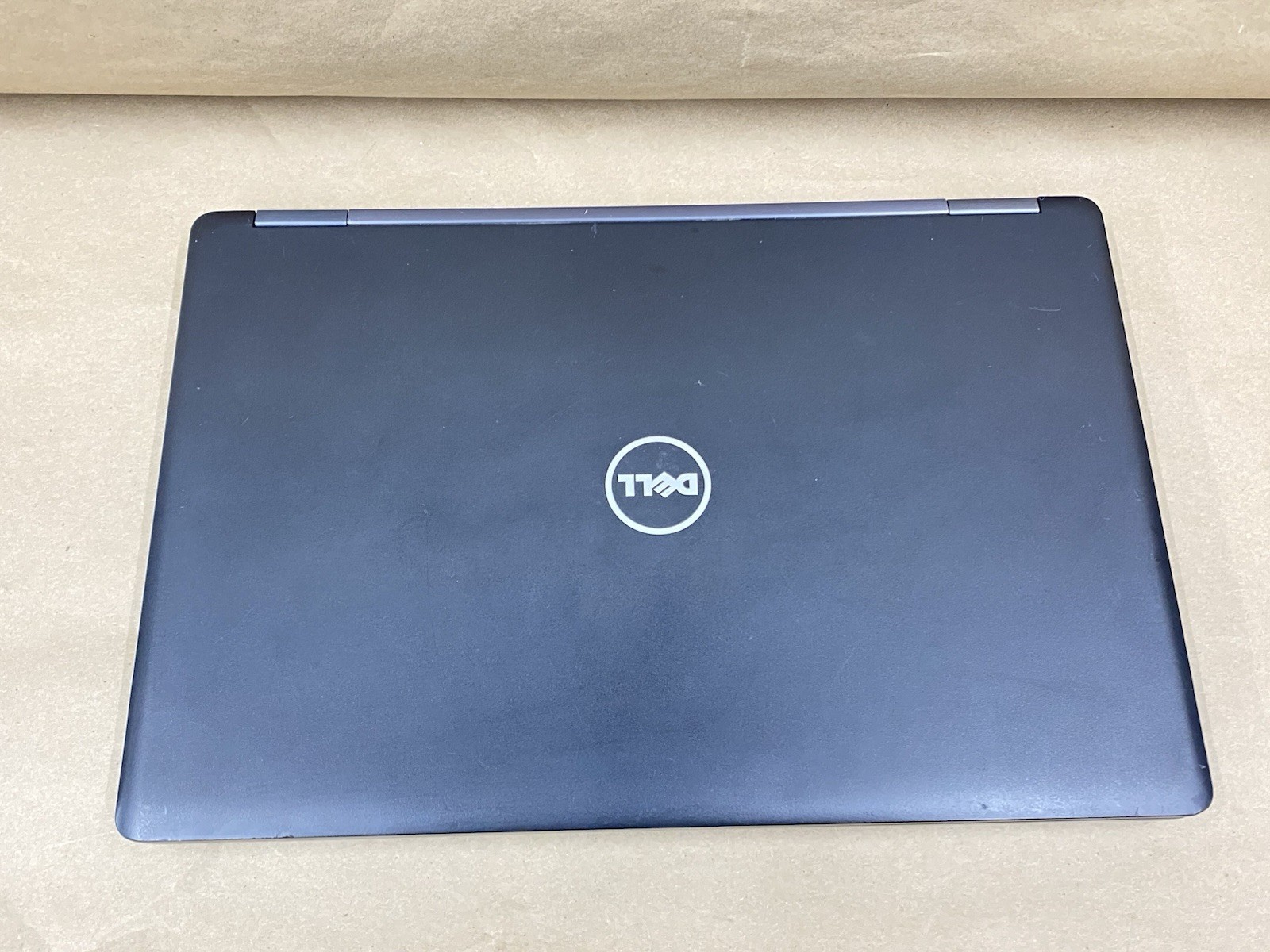 Dell Latitude 5580 – 15.5″ FHD – i5-7300U – 16GB – 256GB SSD – Win 10 Pro