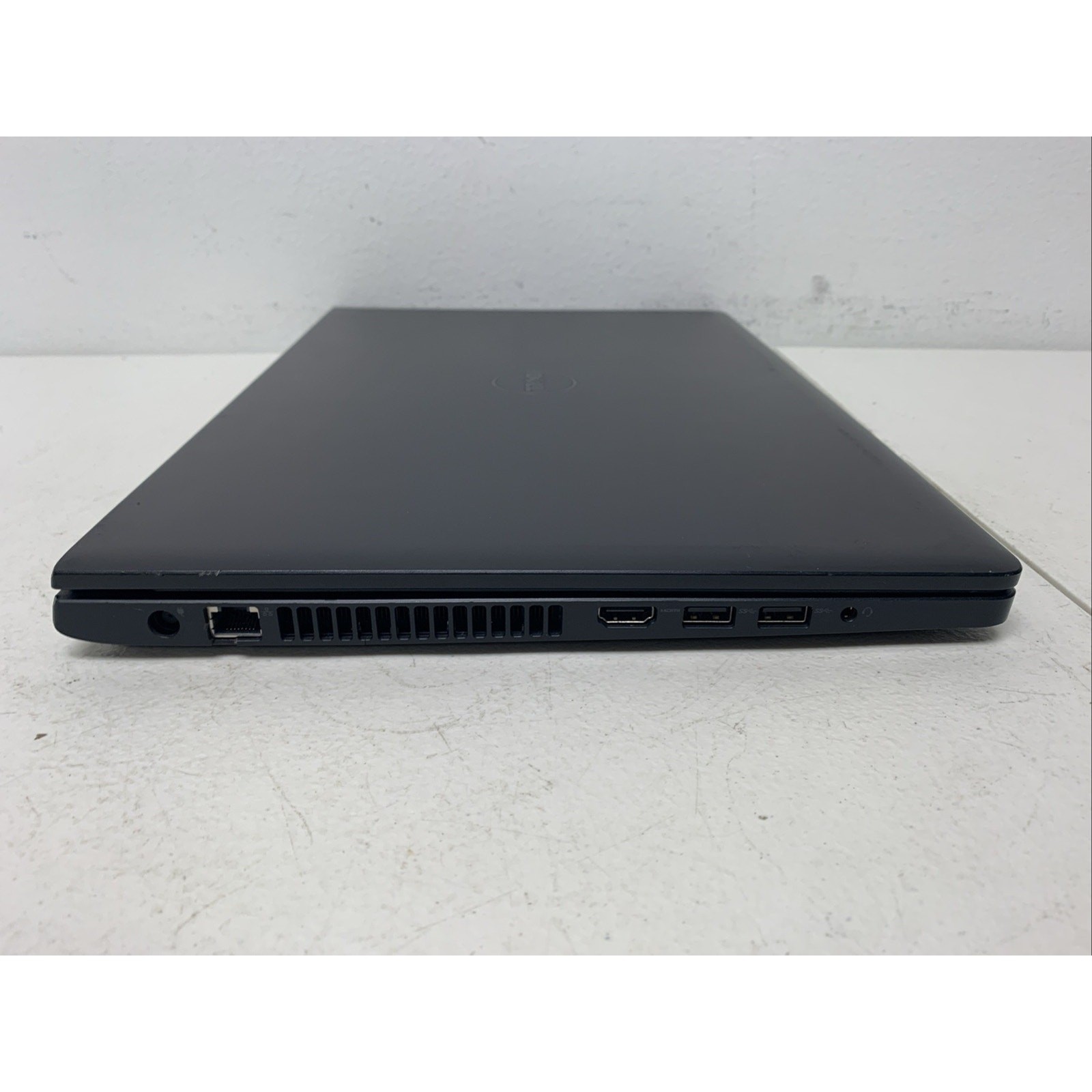 Dell Latitude 3560 15.6″ i3 5005U 2.0GHZ 4GB RAM 250GB HHD