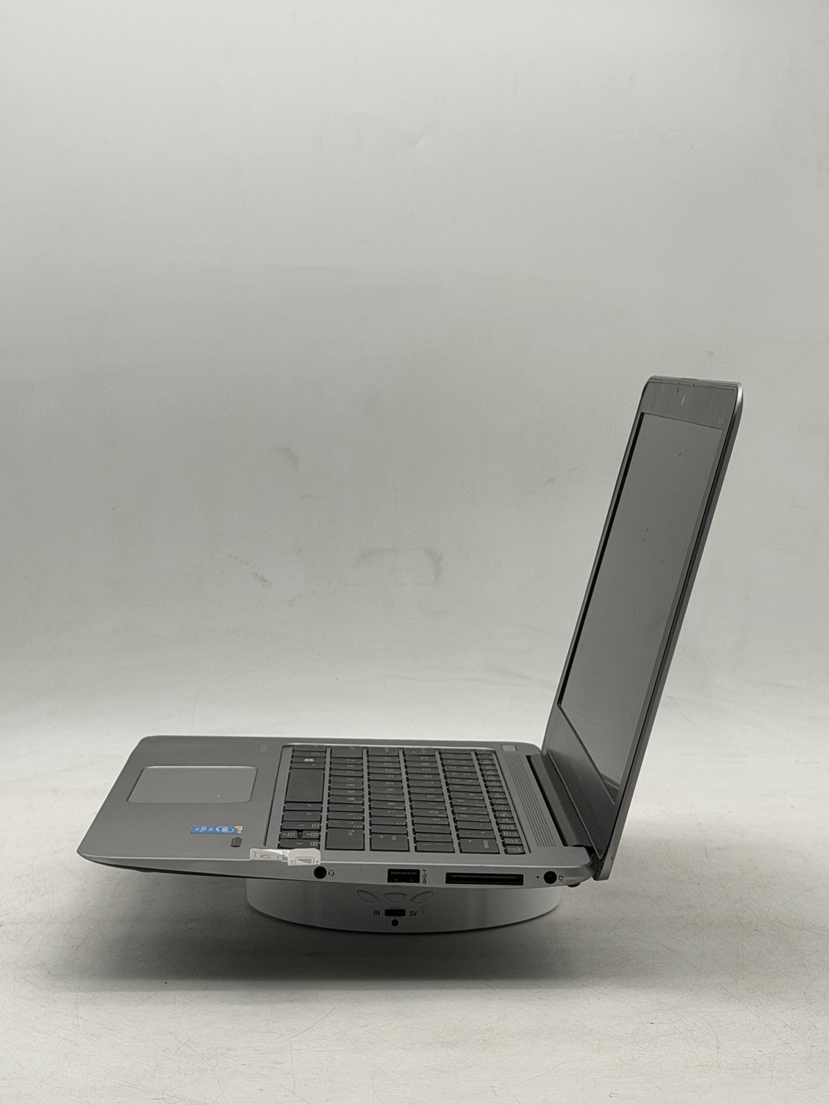 HP EliteBook Folio 1020 G1 M-5Y71 12.5in 8GB 256GB – NO OS – {READ}