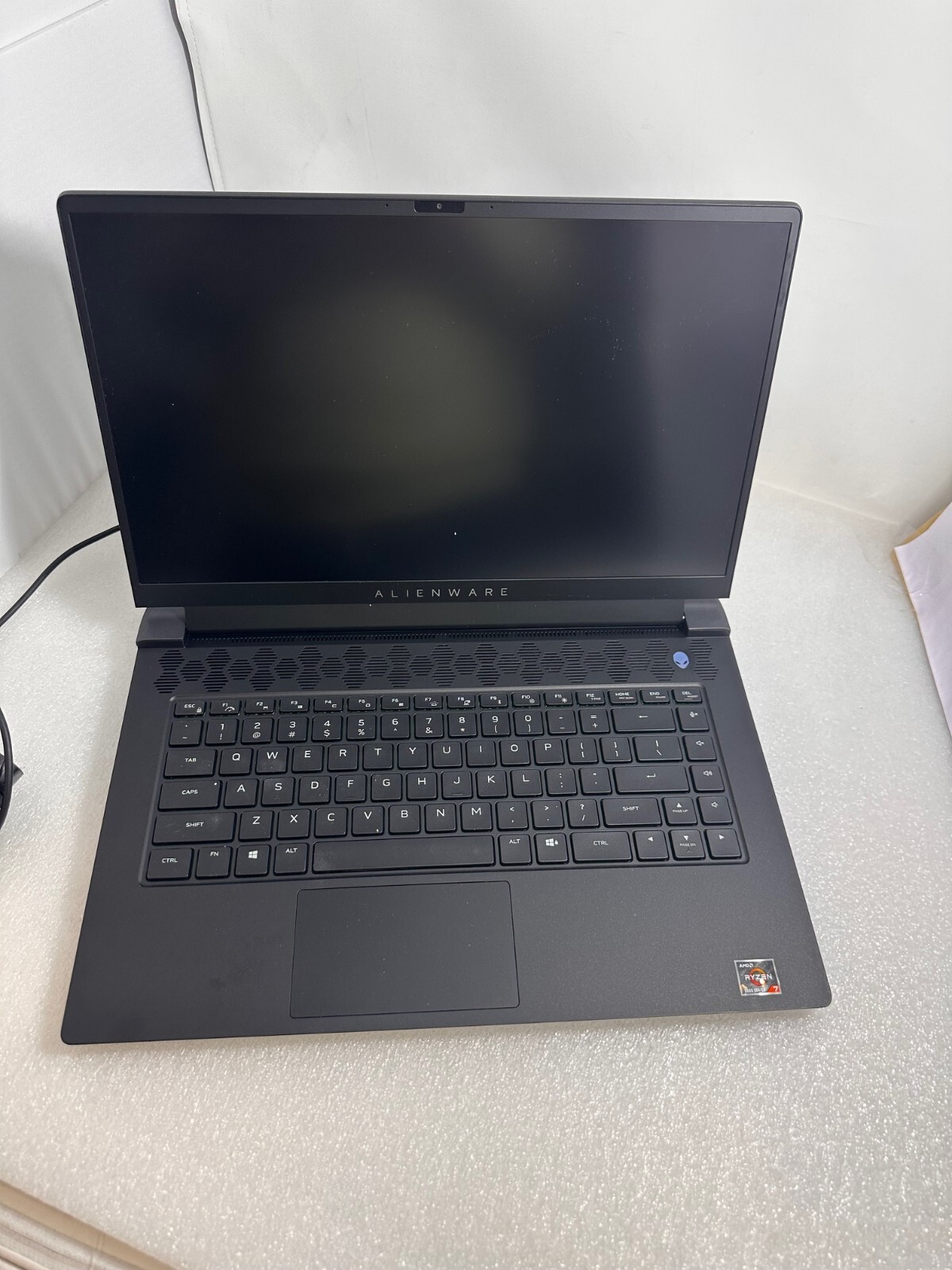 Dell Alienware 15.6″ FHD m15 Ryzen Edition R5 AMD Ryzen 7 5800H 16gb ram 512gb