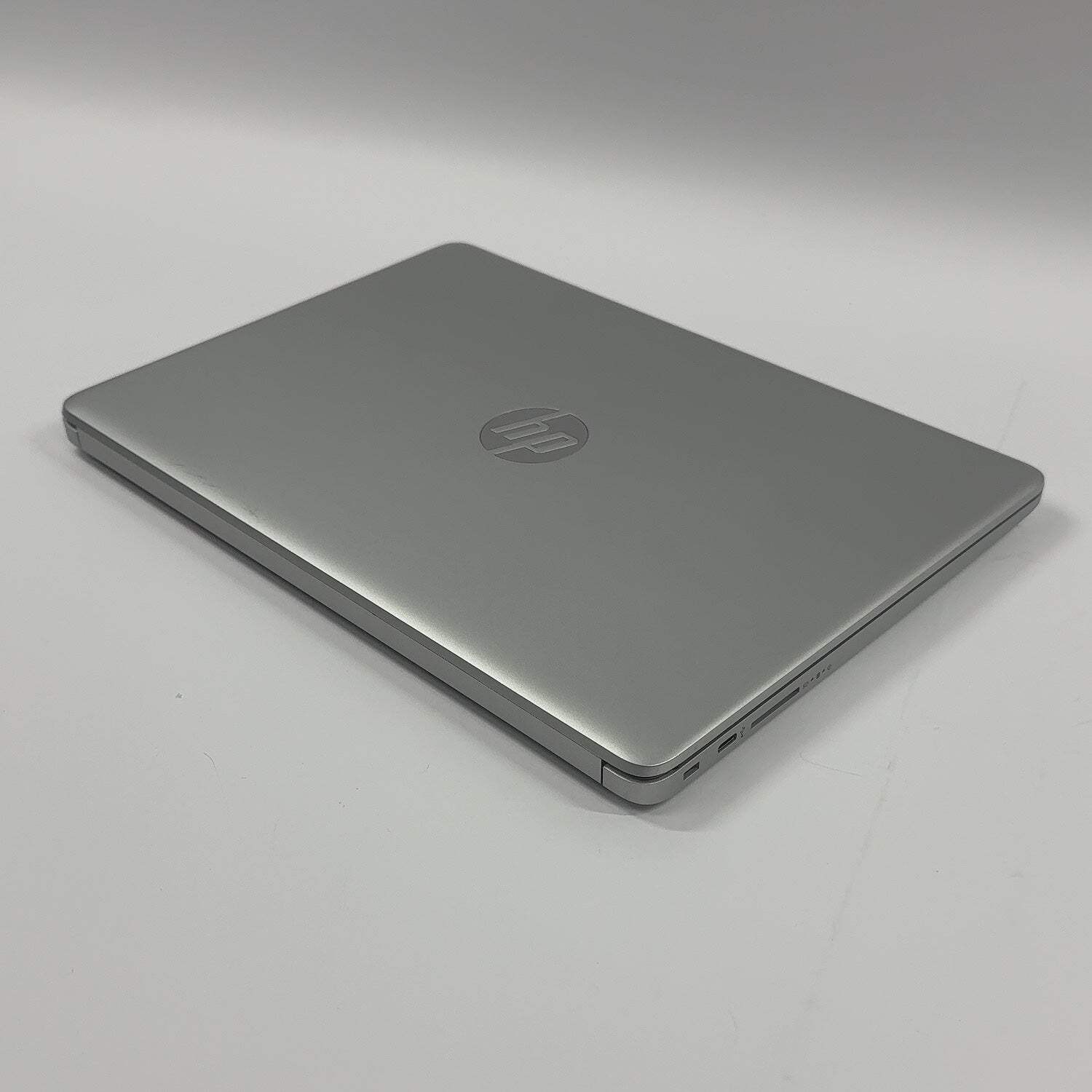 HP Laptop 14-DK1025WM 14″ Ryzen 3 3250U 2.6GHz 4GB RAM 1TB HDD