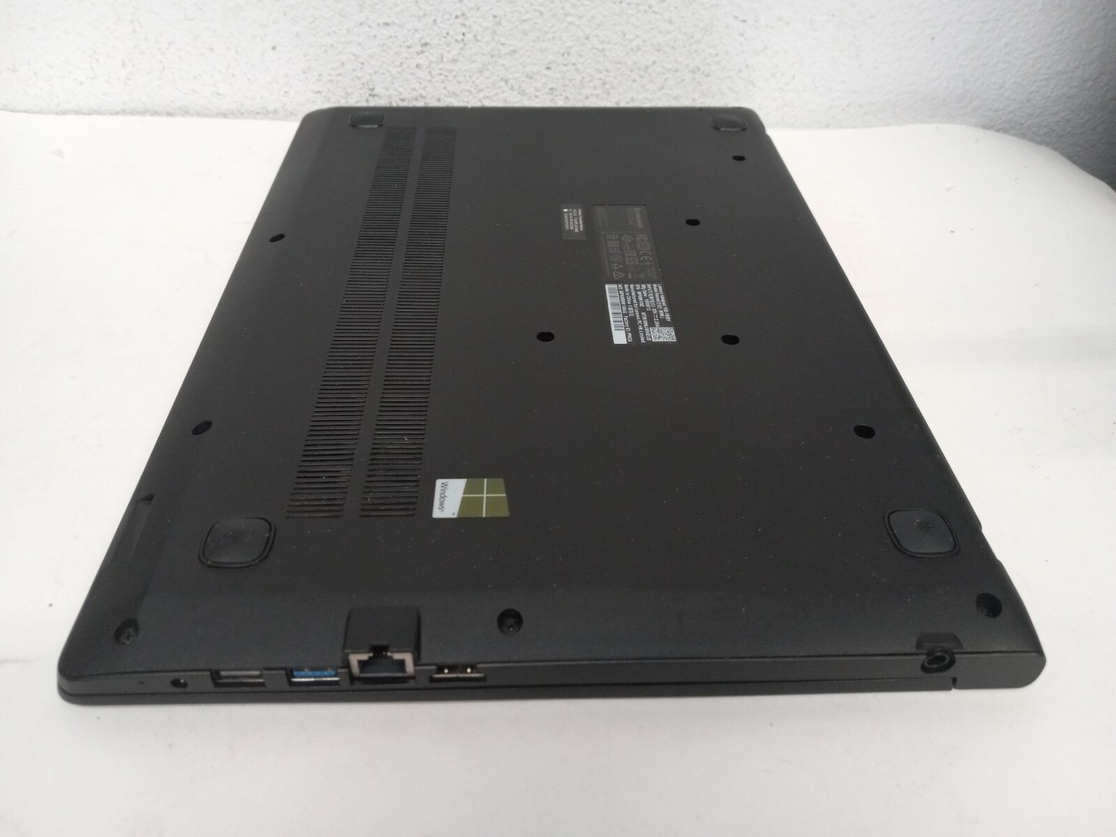 Lenovo IdeaPad 100-15IBY 15.6″ Intel Pentium N3540 2.16GHz 4GB Ram BT DVD Win10H