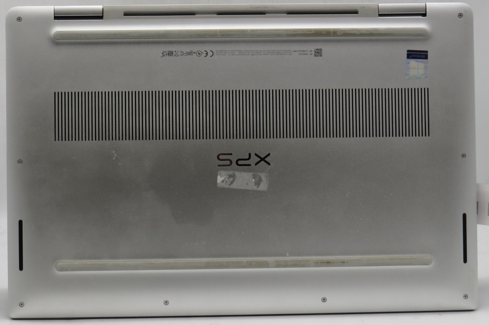 Dell XPS 15 9575 Touch 2in1 i7-8705G 16GB RAM 256GB SSD Radeon Vega No OS