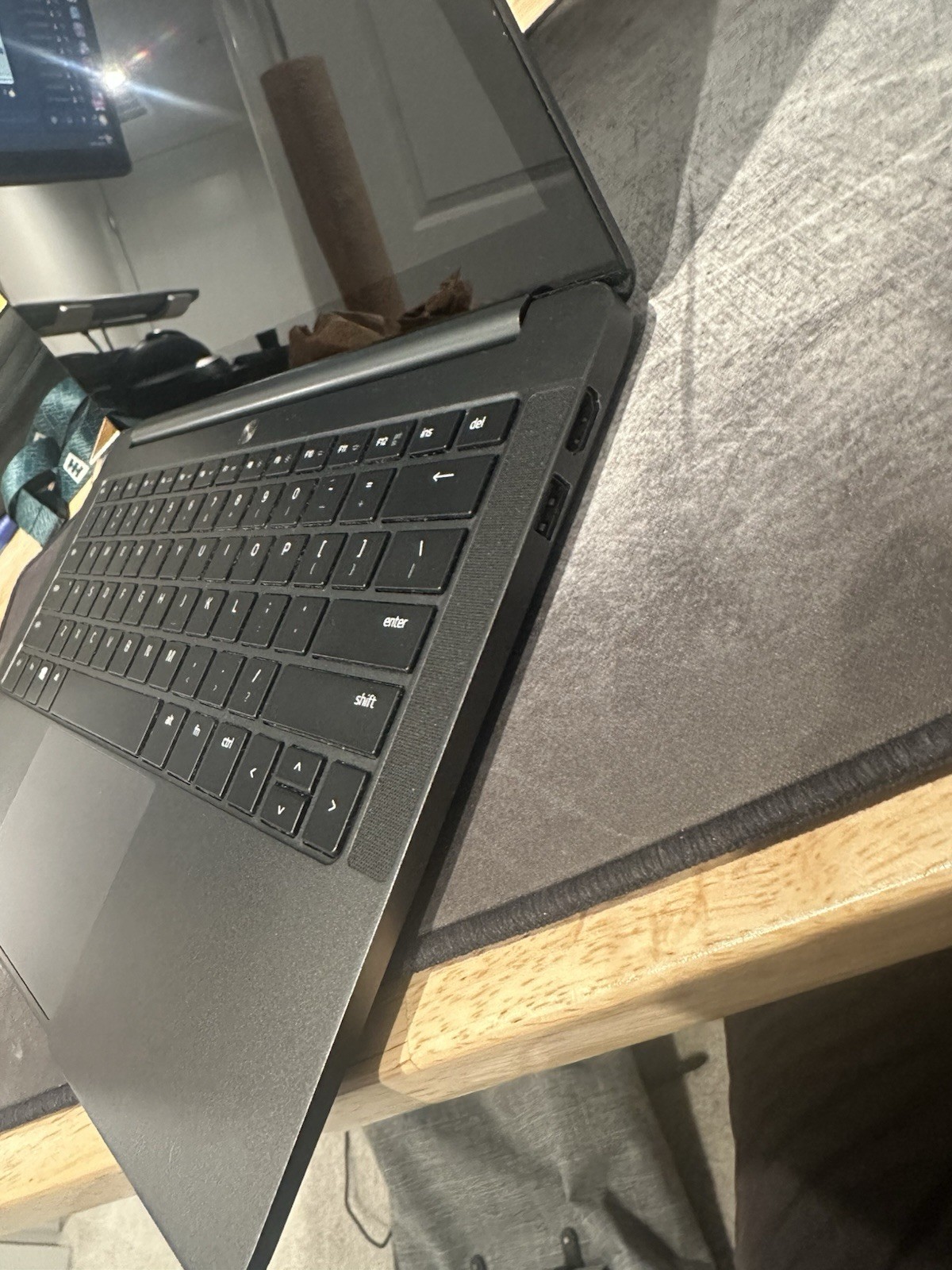 Razer Blade Stealth 13” Intel 7500U 2017 RZ09-0196 256Gb SSD 16Gb RAM Touchscrn