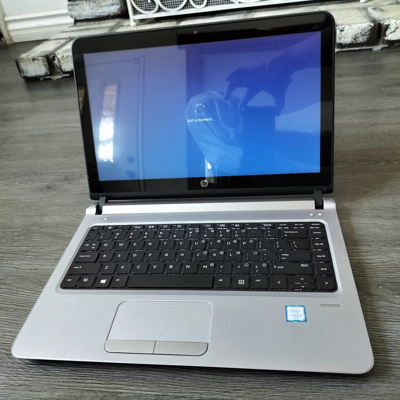HP ProBook 430 G3 | i5-6200U 2.3GHz | 4GB RAM DDR3| 500GB SSD | Adapter