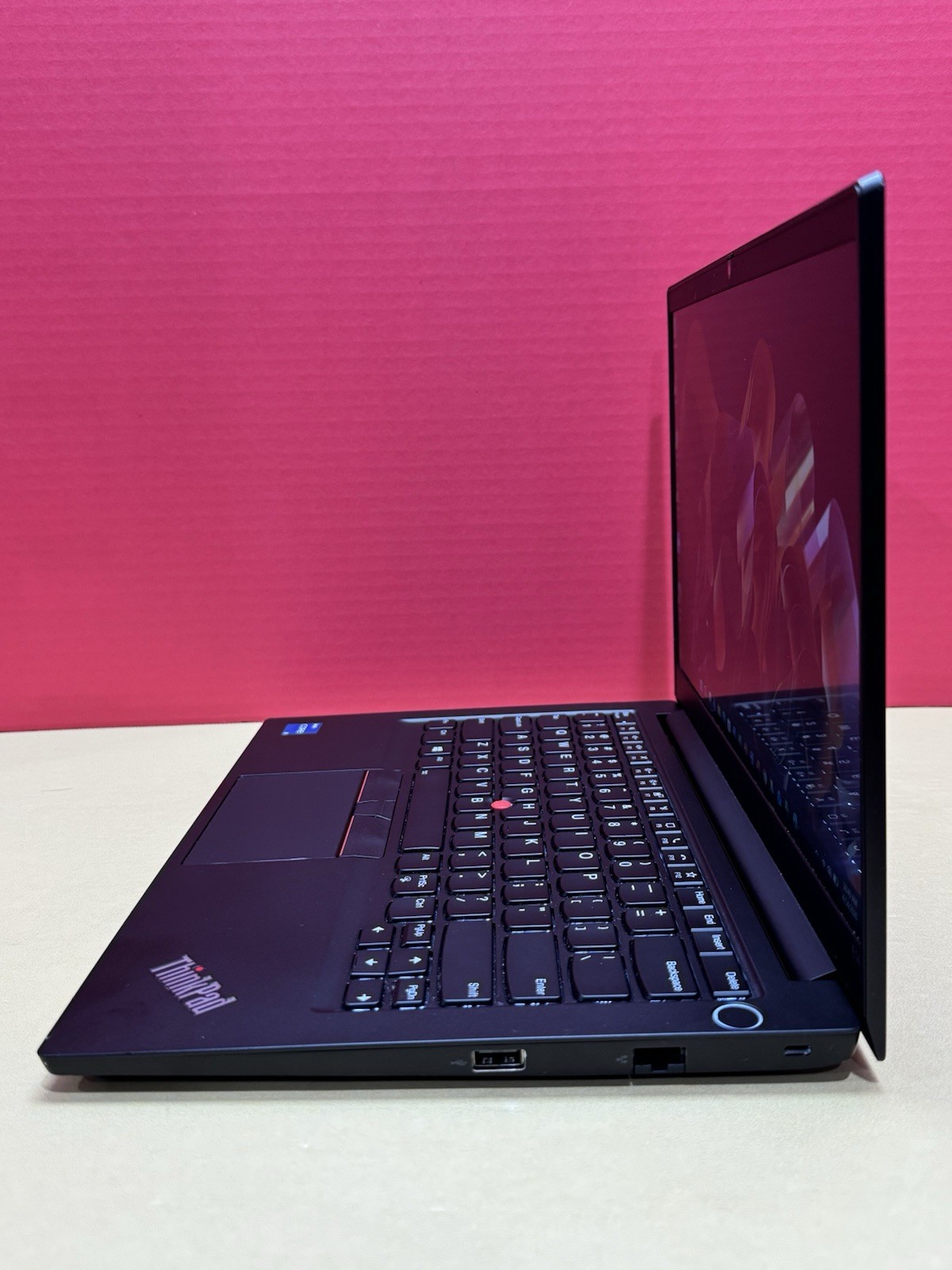 LENOVO THINKPAD E14 Gen 2 11th Gen i5 1135G7 2.4GHz 16GB RAM 256GB SSD