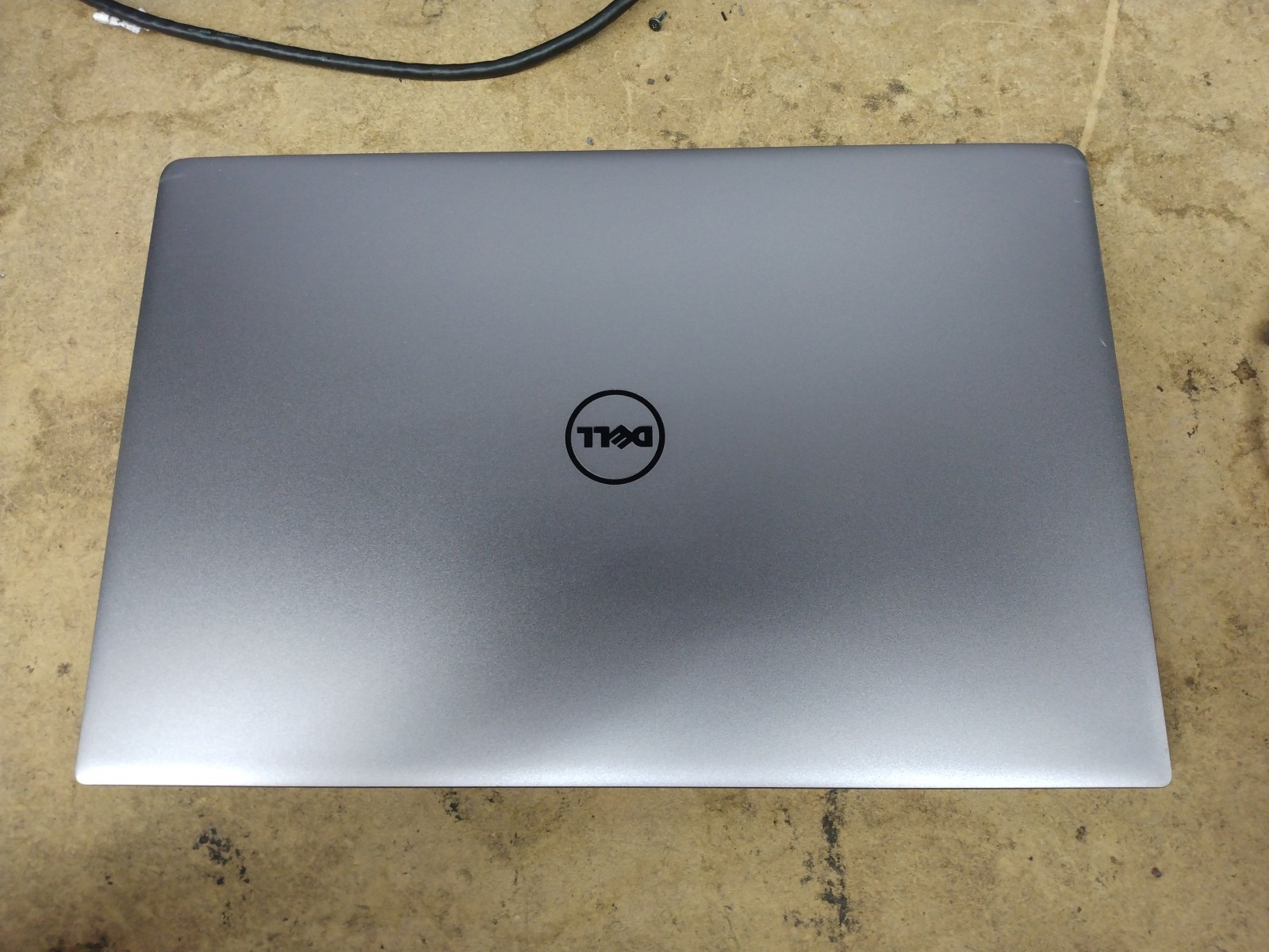 Dell XPS 13 9350 QHD 13.3″ 16 GB I7-6560U 256 GB/NO OS