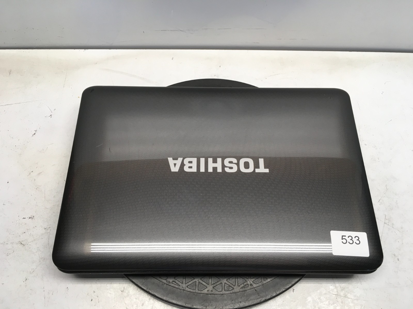 Toshiba Satellite L645D-S4037 AMD Phenom II P820 4 GB NO HDD/Battery