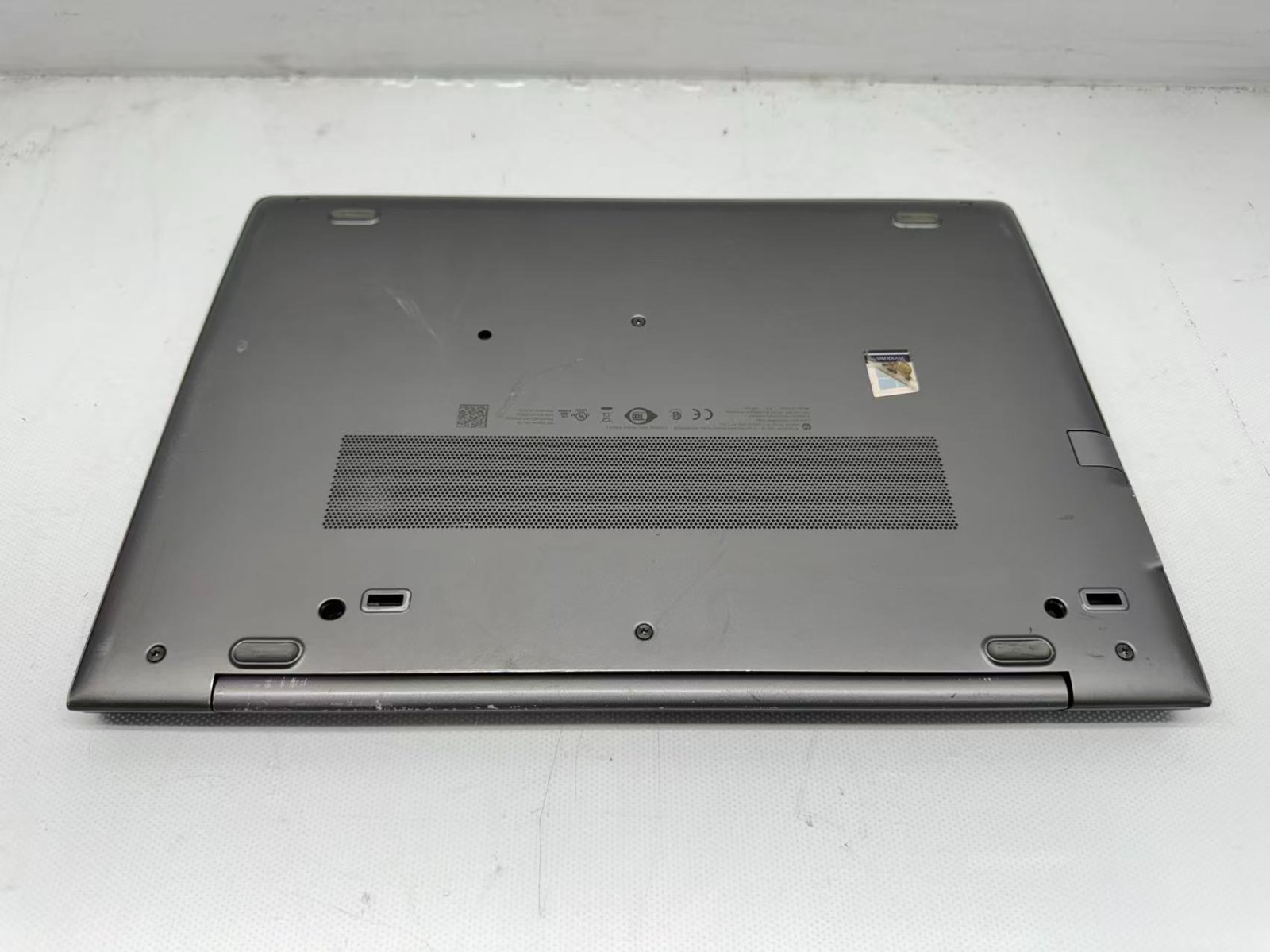 HP ZBook 14u G6 14″ i7-8665U@1.9GHz 16G 256G SSD AMD WX3200 Win 11 **READ**
