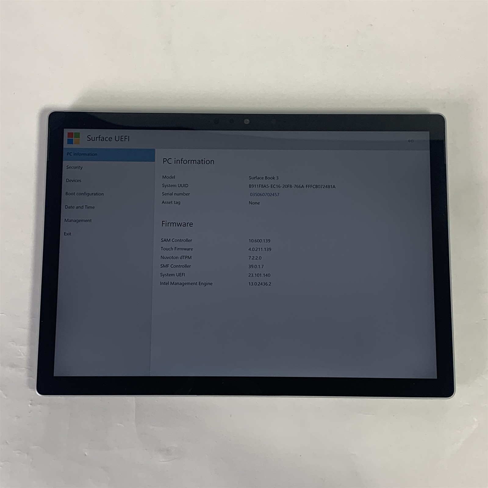 Microsoft Surface Book 3 1900 13.5″ i7-1065G7 1.3GHz 16GB 256GB NVMe SSD – Win11
