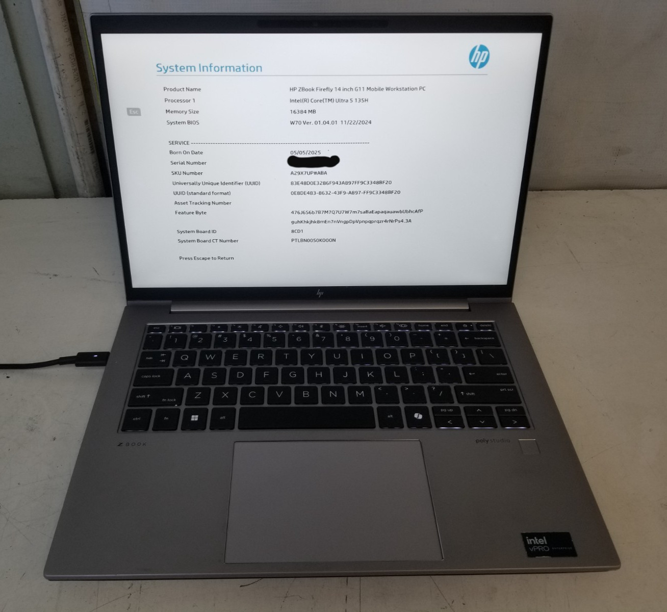 HP ZBook Firefly G11 14″ Core Ultra 5 135H 1.7GHz 16GB RAM NO OS NO SSD