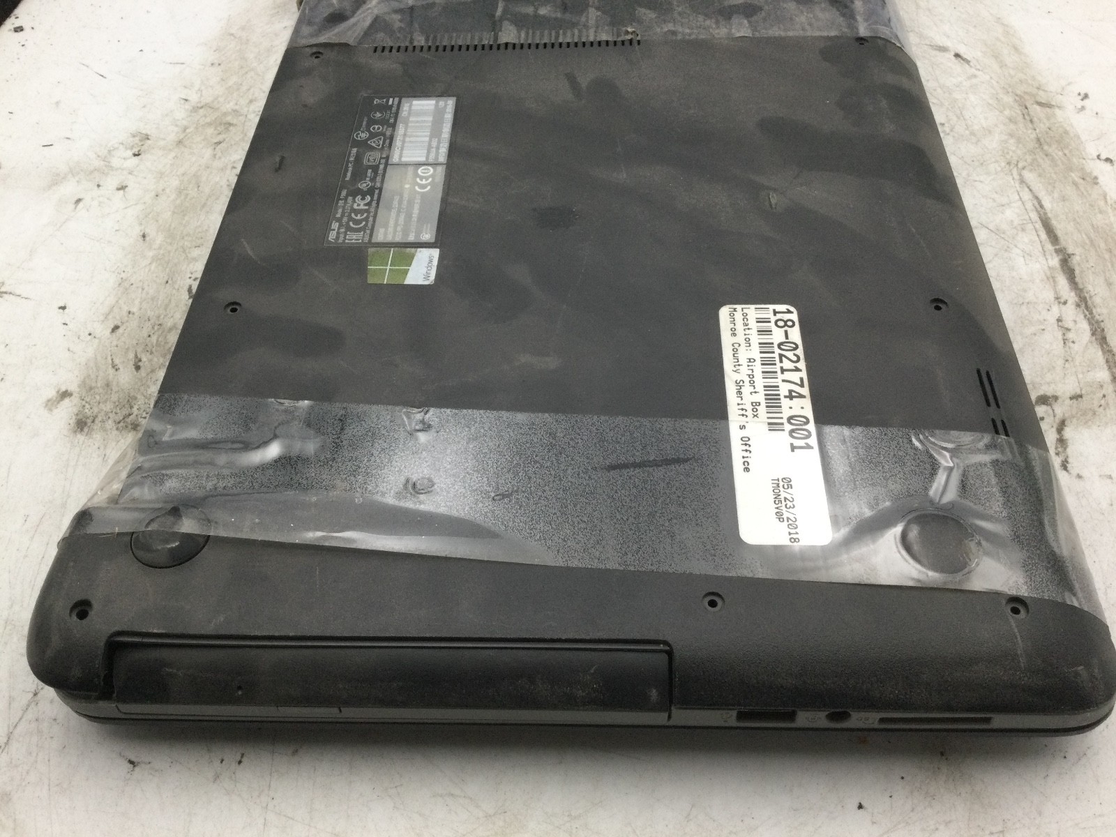 ASUS F556U 15.6″ Laptop – Intel Core i3 – No RAM No HDD- NO POWER/PARTS -BB