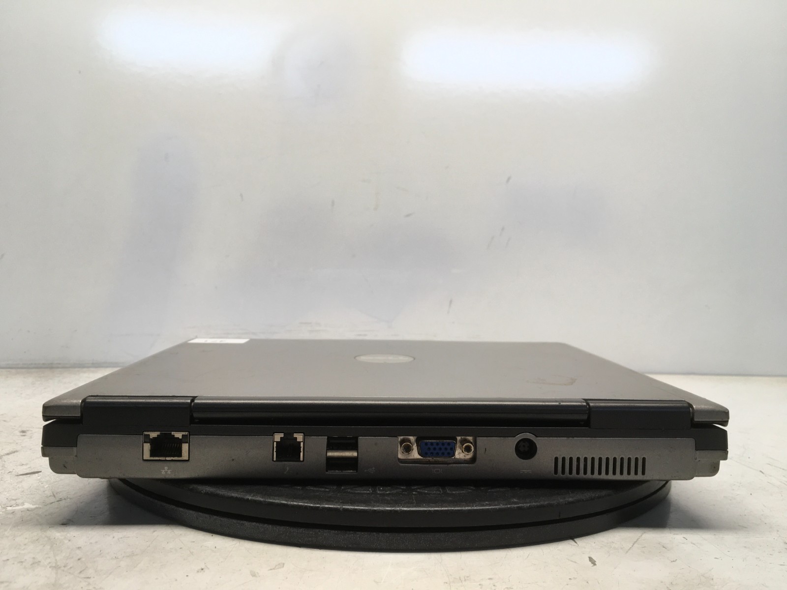 Dell Latitude D410 Intel Pentium M 06D8 2GHz 2 GB NO HDD