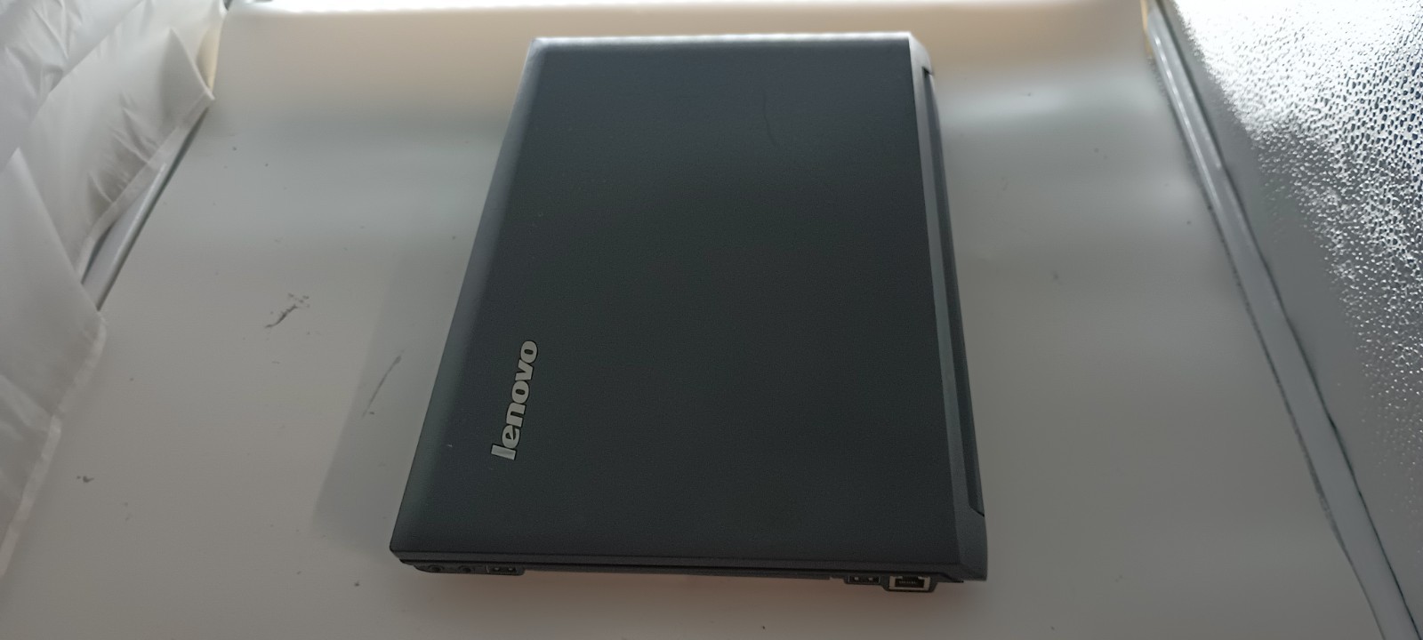 ThinkPad B575e w/charger.AMD E2-1800.Radeon.8GB.160GB HDD.Optical.W11
