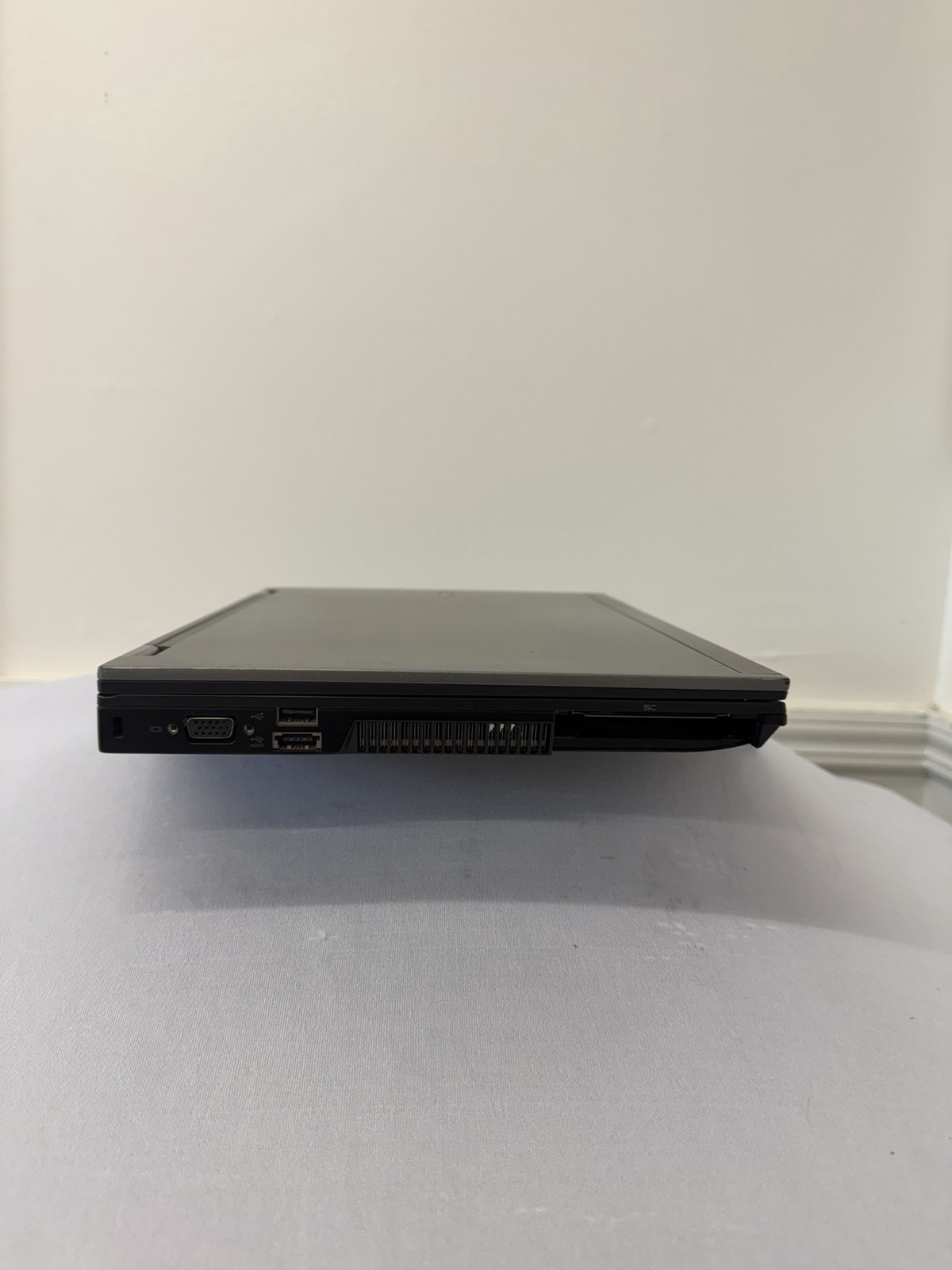Dell Latitude E 6410 Laptop – Good Screen – Intel i5-M560 – Read Desc