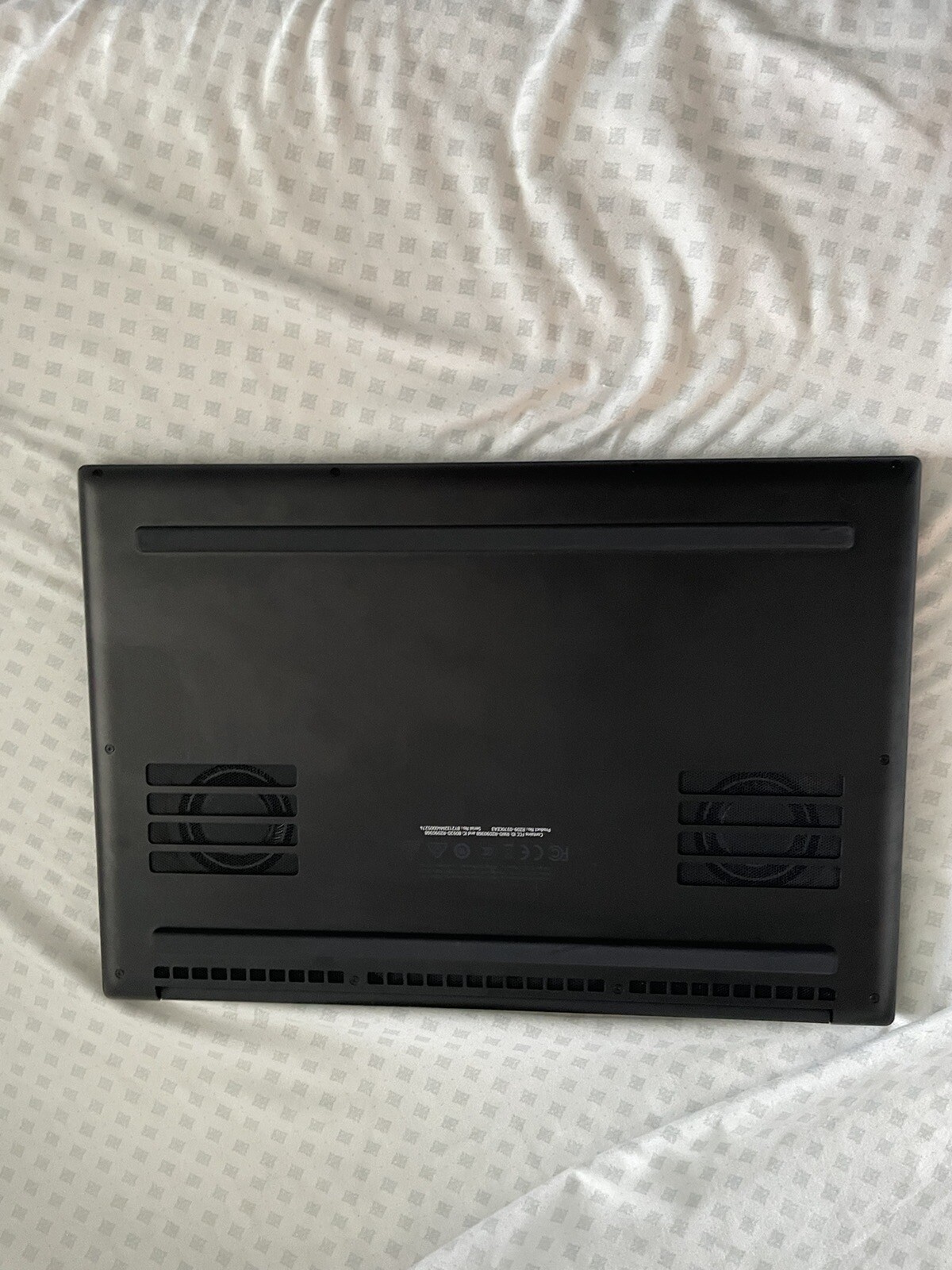 Razer Blade 14″ (1TB SSD, AMD Ryzen 9 6000 Series, 4.90 GHz, 16GB, GeForce…