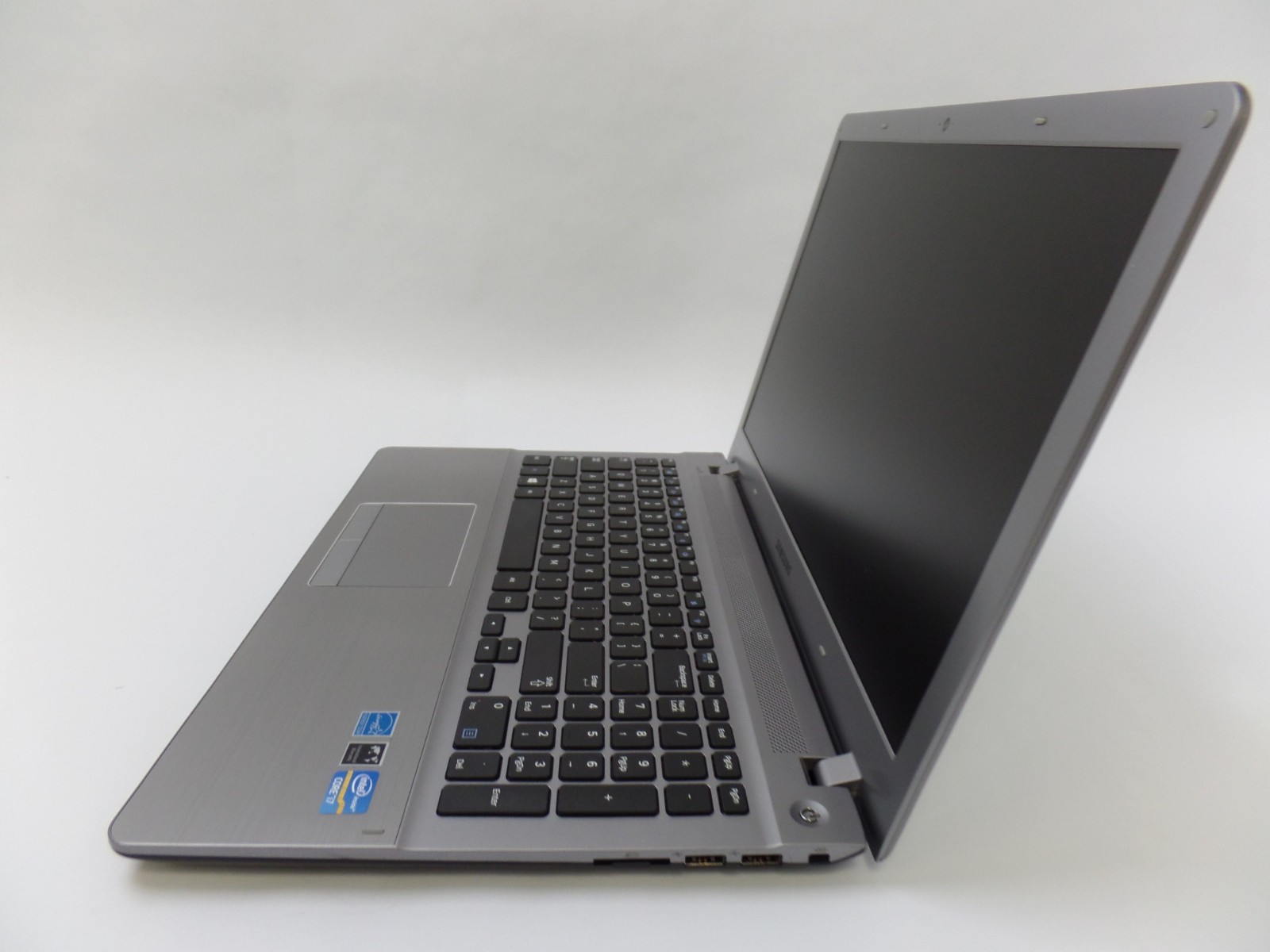 Samsung i7-3537u@2.0Ghz 16GB/1TB HDD,Battery,Charger,Win11Pro,Office2024Pr