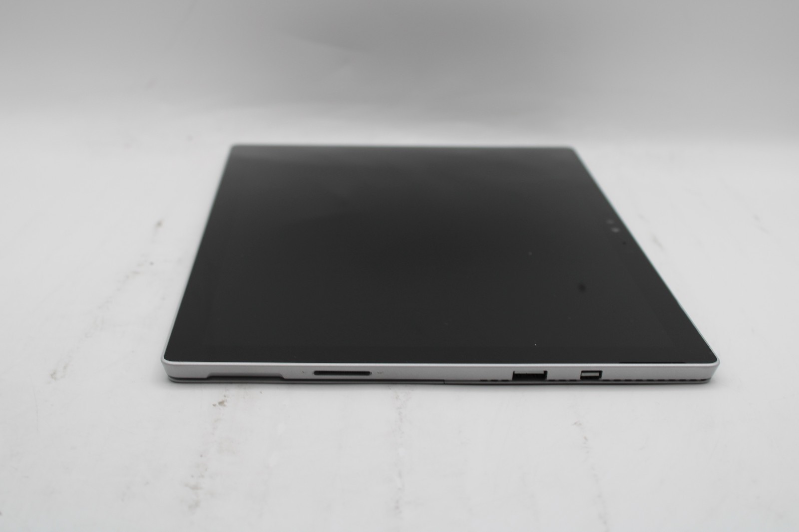 Microsoft Surface Pro 4 1724 i5-6300U 4GB RAM 128GB SSD No OS