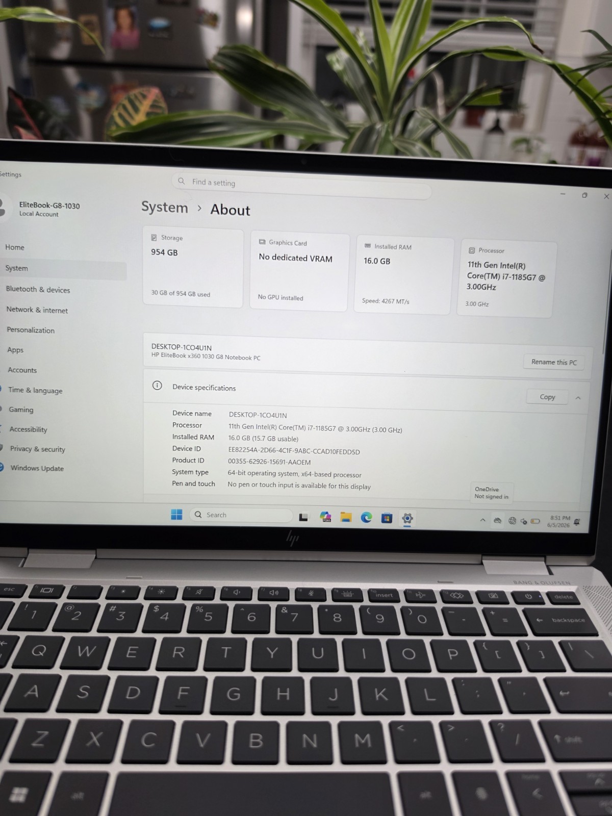 HP EliteBook x360 1030 G8 13.3″ i7-1185G7 16GB 1TB SSD LTE Win 11 Pro 2-in-1