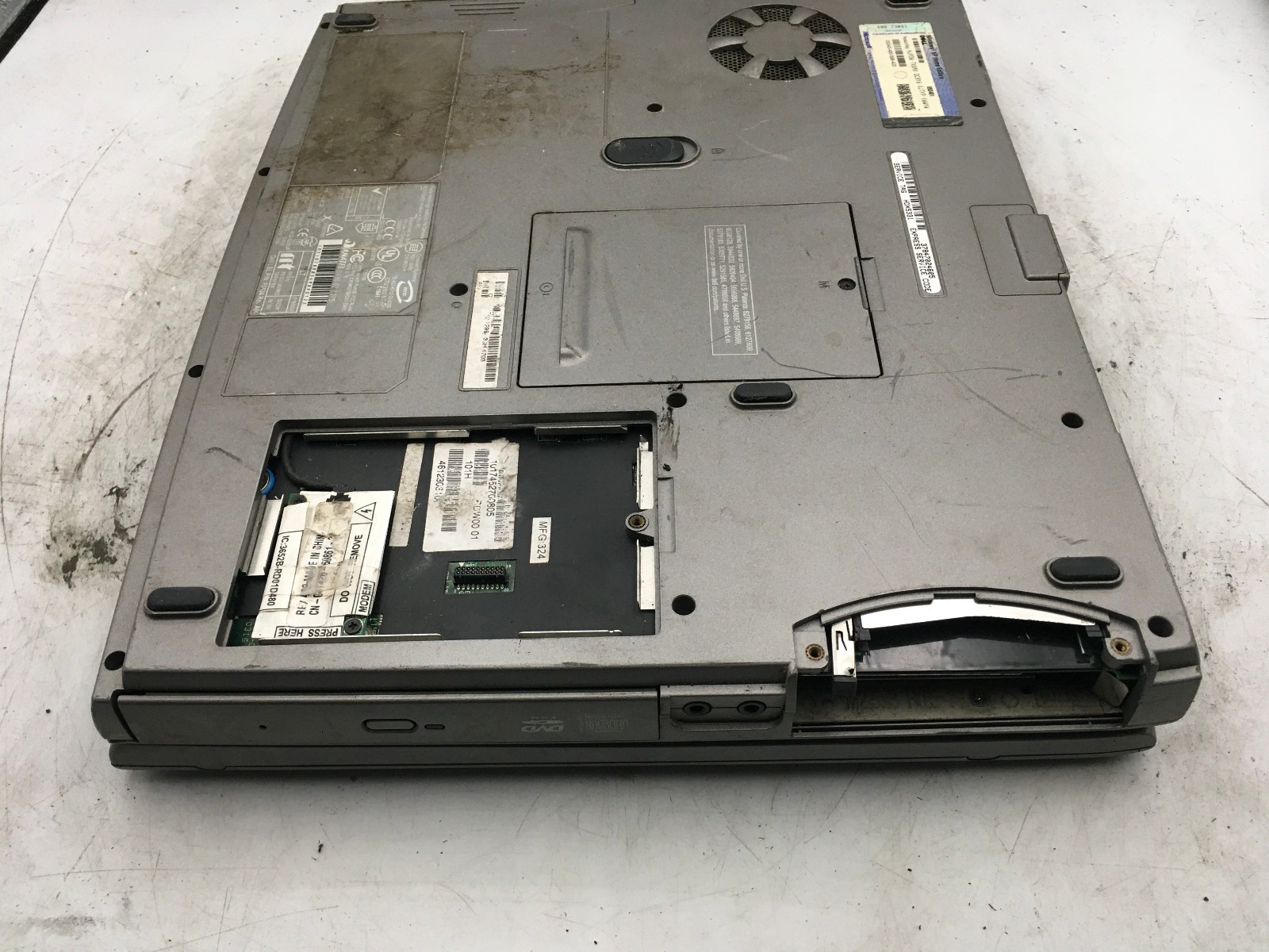 DELL INSPIRON 1100 – FOR PARTS/NO POWER – INTEL CELERON M – 256MB RAM – READ -BB