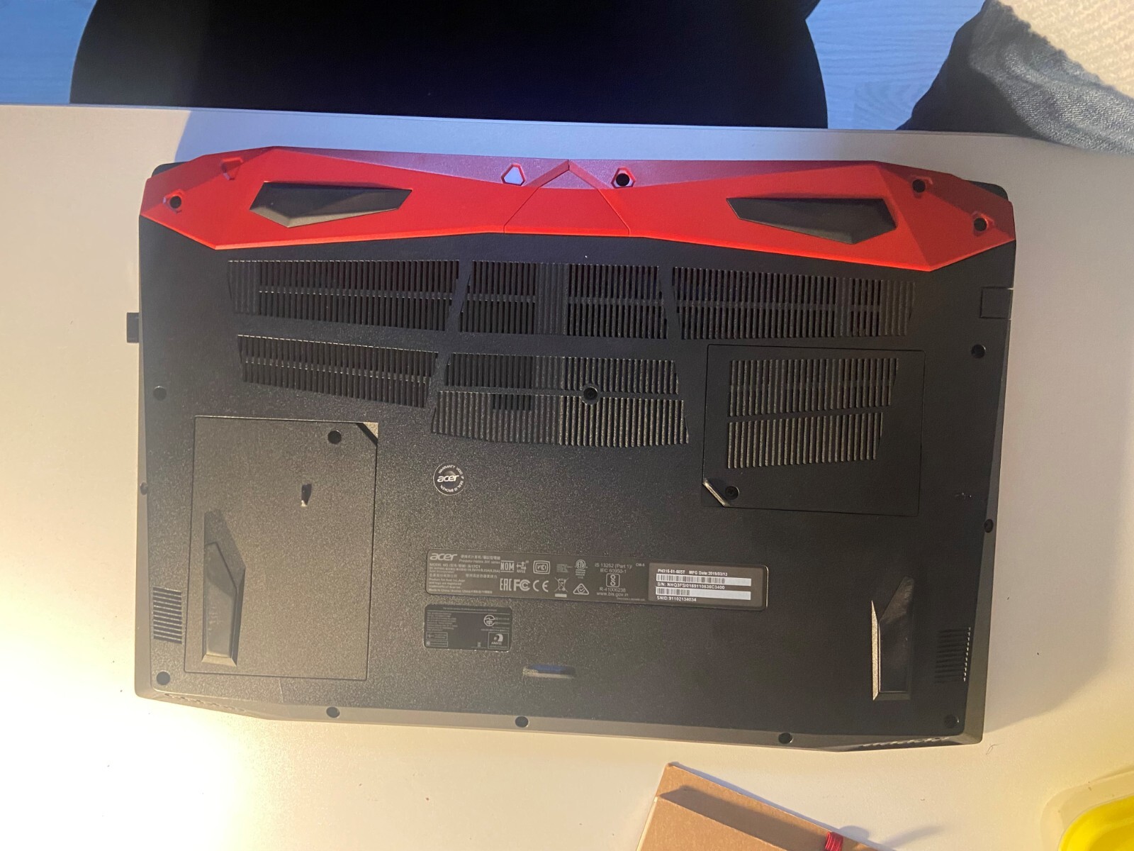 Acer PH315-51-78NP Predator Helios 300 15.6″ Intel i5-8300H Gaming Laptop