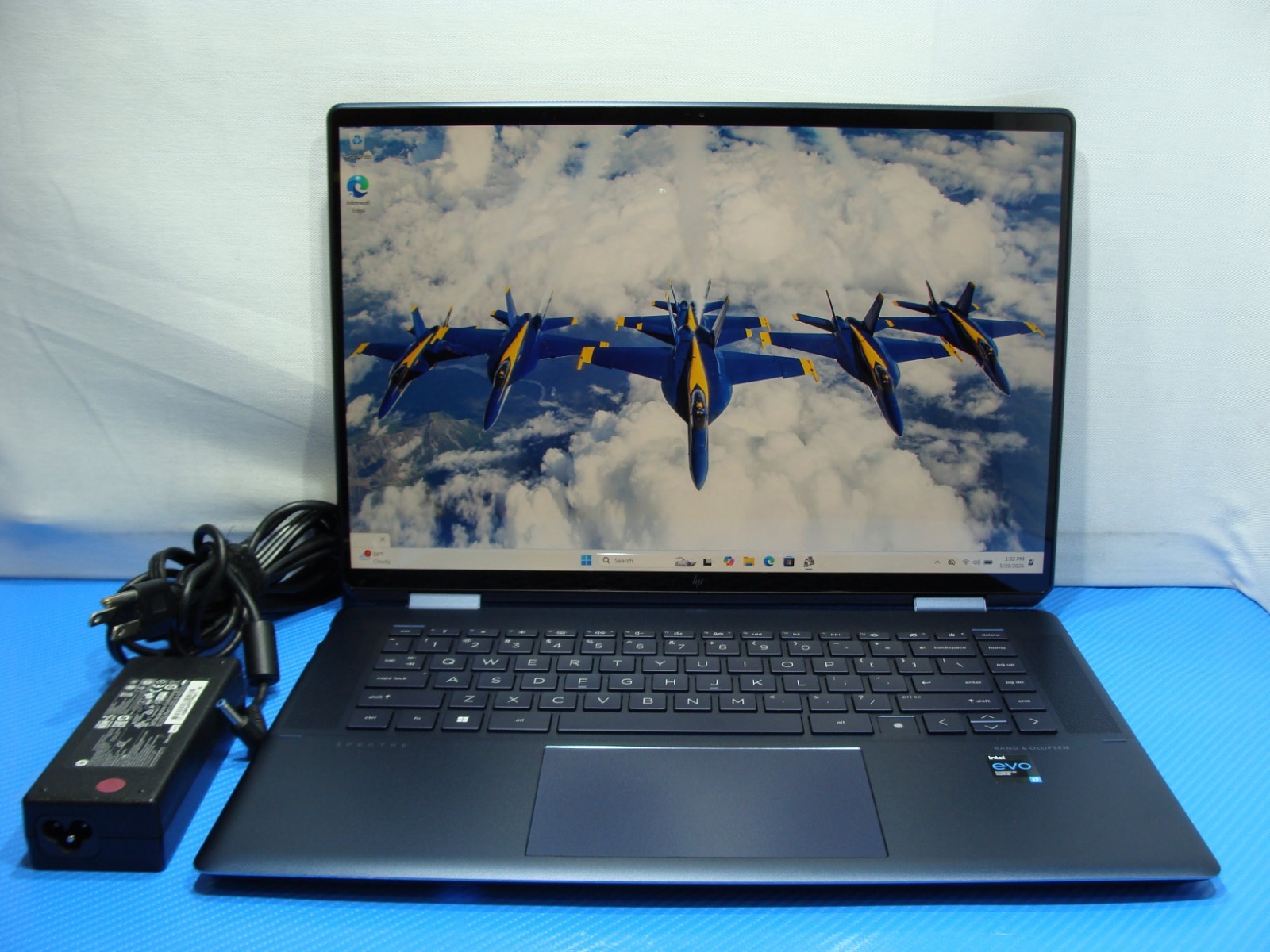 HP Spectre x360 16-f0013dx 16″ 3K+ TOUCH core i7-11390H 3.4GHz 16GB 512GB