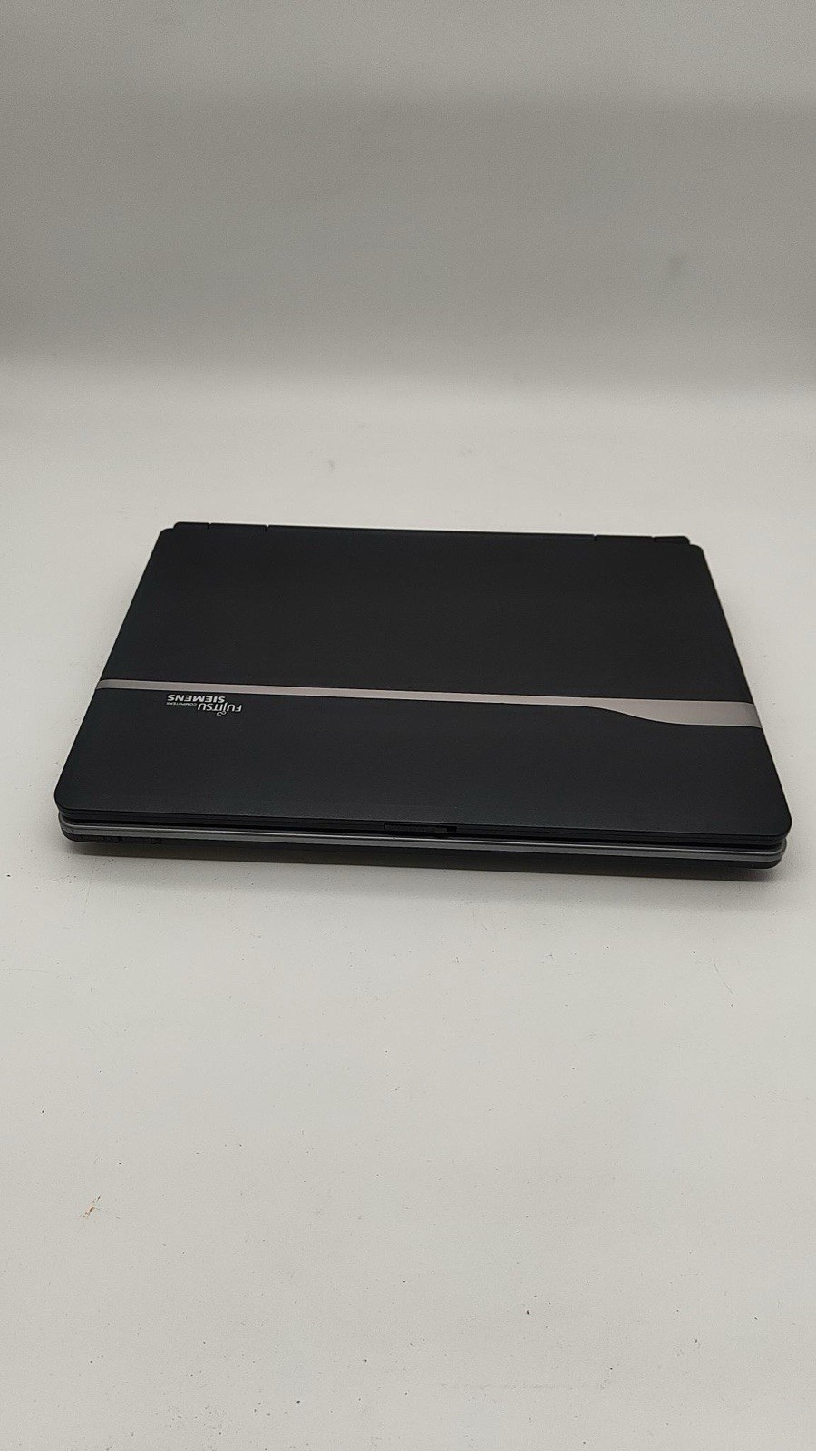Fujitsu Siemens AMILO Xi 2428 Laptop