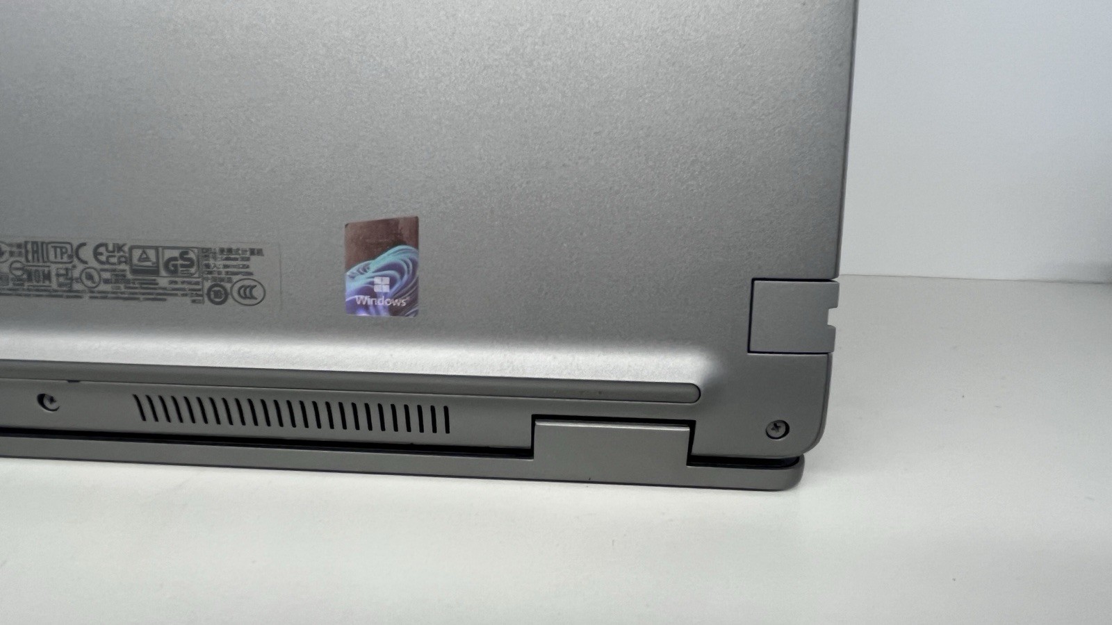 Dell Latitude 5530 Laptop – i5-1235u 16GB 512GB SSD Cam 15.6″ Touchscreen 2022