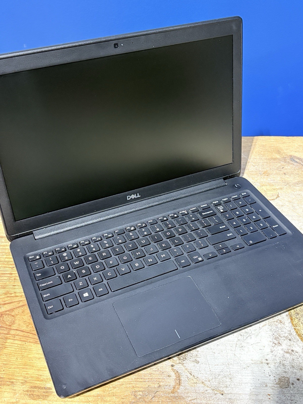 Dell Latitude 3500 15″ i5-8265U 8GB RAM 256GB SSD | No Charger | No OS