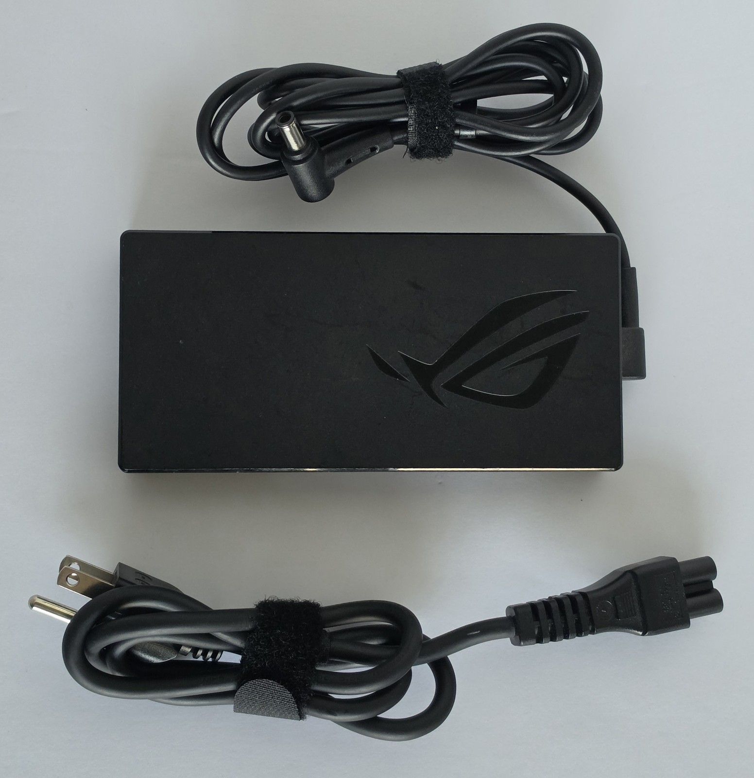 Asus ROG Zephyrus G14 14″ Ryzen 9 4900HS 16GB 1TB SSD GeForce RTX 2060 Max-Q 144