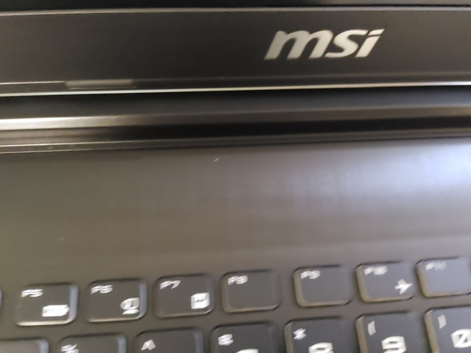 MSI GE72 6QD Apache Pro Core i7-6700HQ@2.60GHz, 8GB RAM , NO SSD FOR PARTS