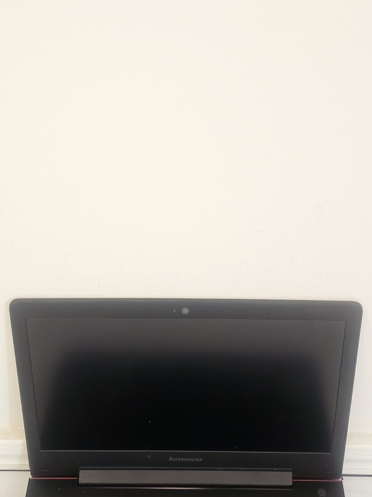 Lenovo V31-70 Laptop – Intel i5-5200u – 8GB RAM – 128GB SSD – Windows 10 – READ