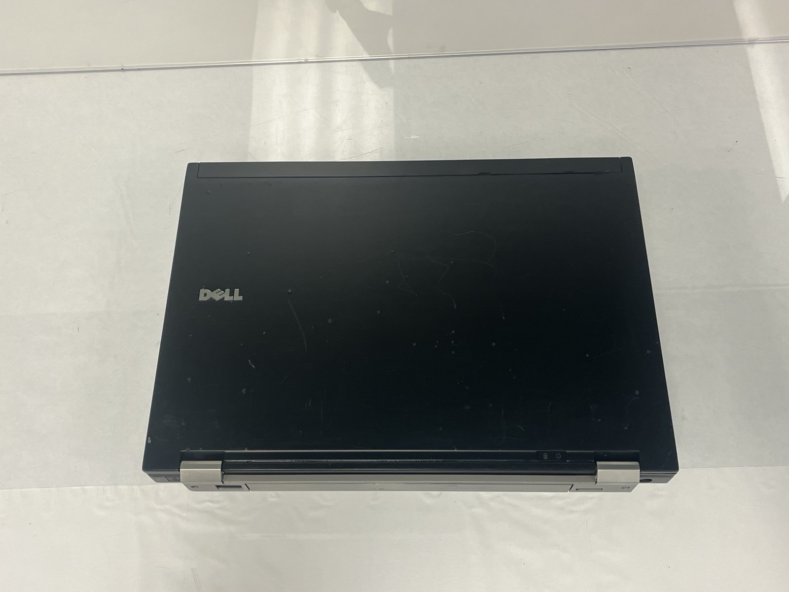 Dell Latitude E6400 14.1″ Intel C2D P8700 2.53GHz NO Ram NO HDD FOR PARTS