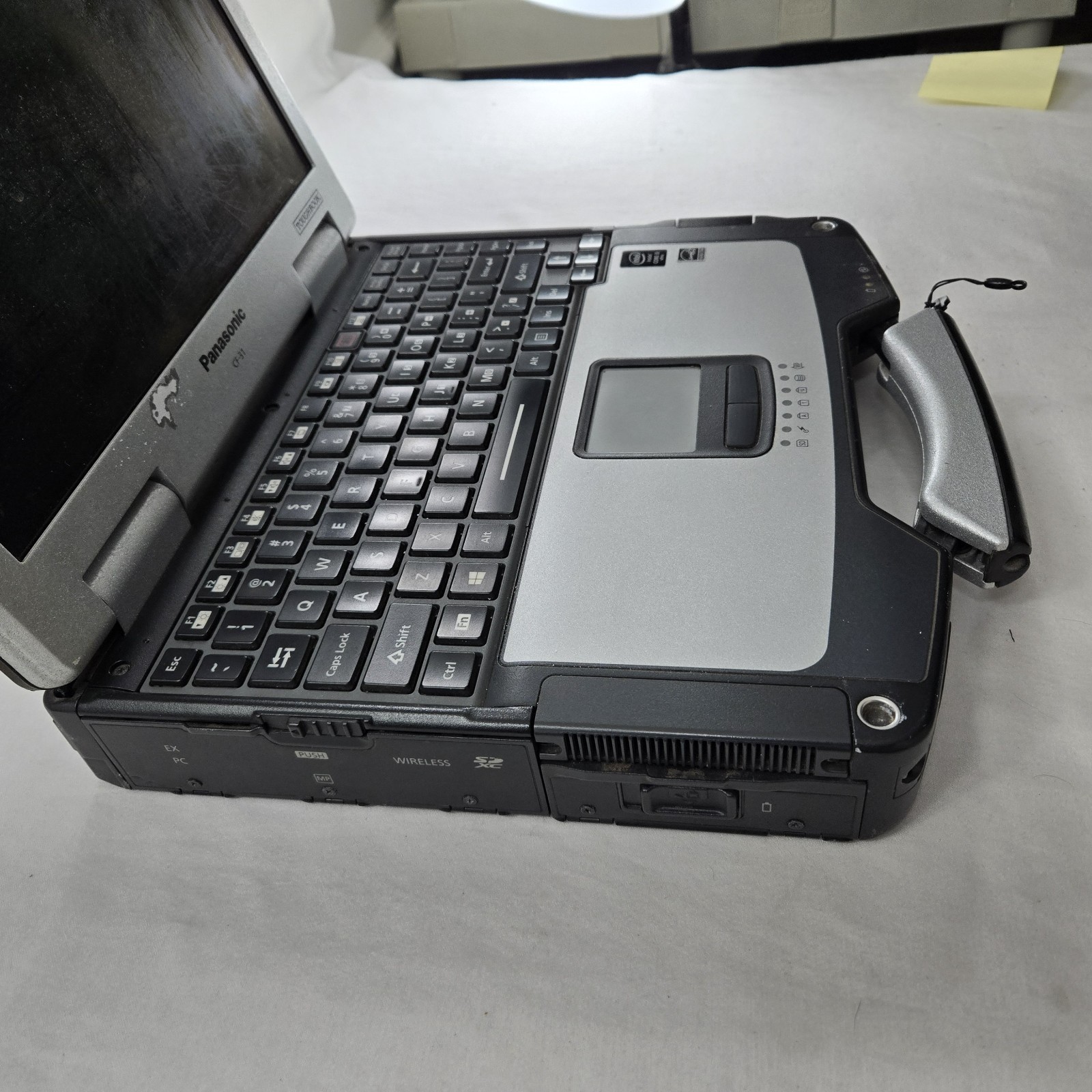 Panasonic Toughbook CF-31 MK5 i5-5300U 2.30GHZ 8GB RAM — No HDD & No OS — READ