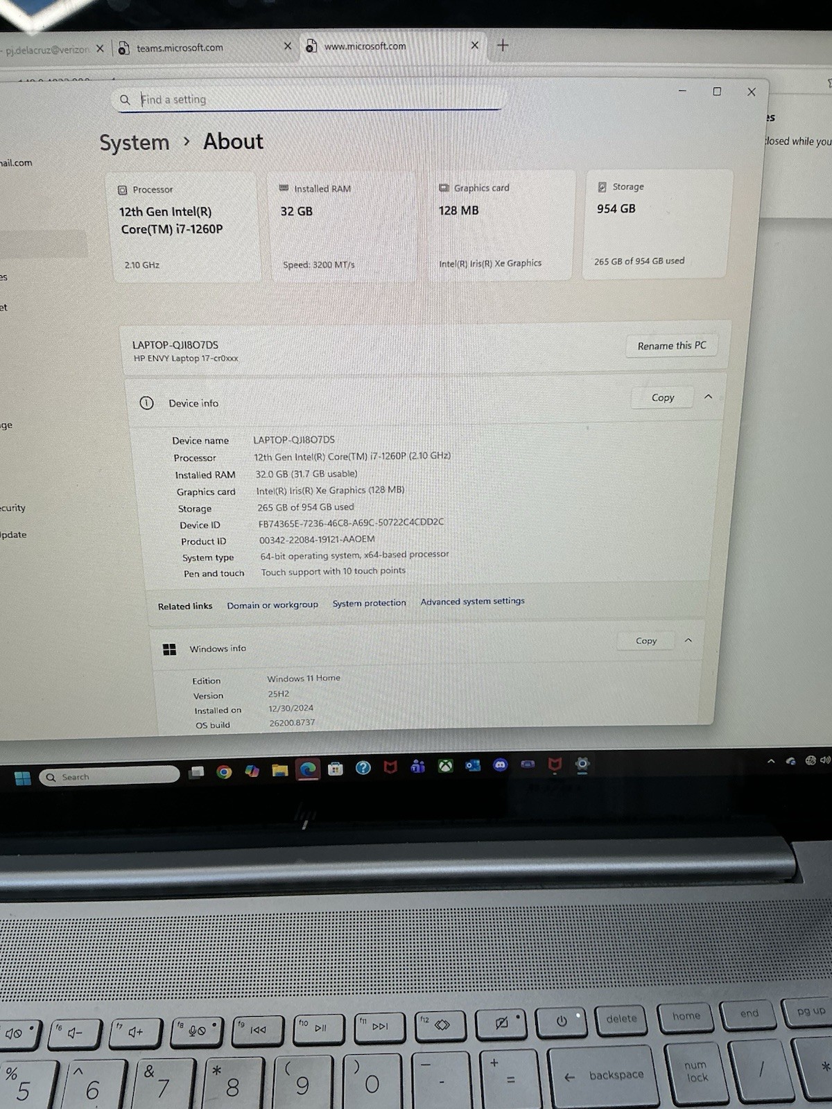 HP Envy 17-cr000 Silver FHD TOUCH 2.1 GHz i7-1260P 32GB RAM 1TB SSD Excellent