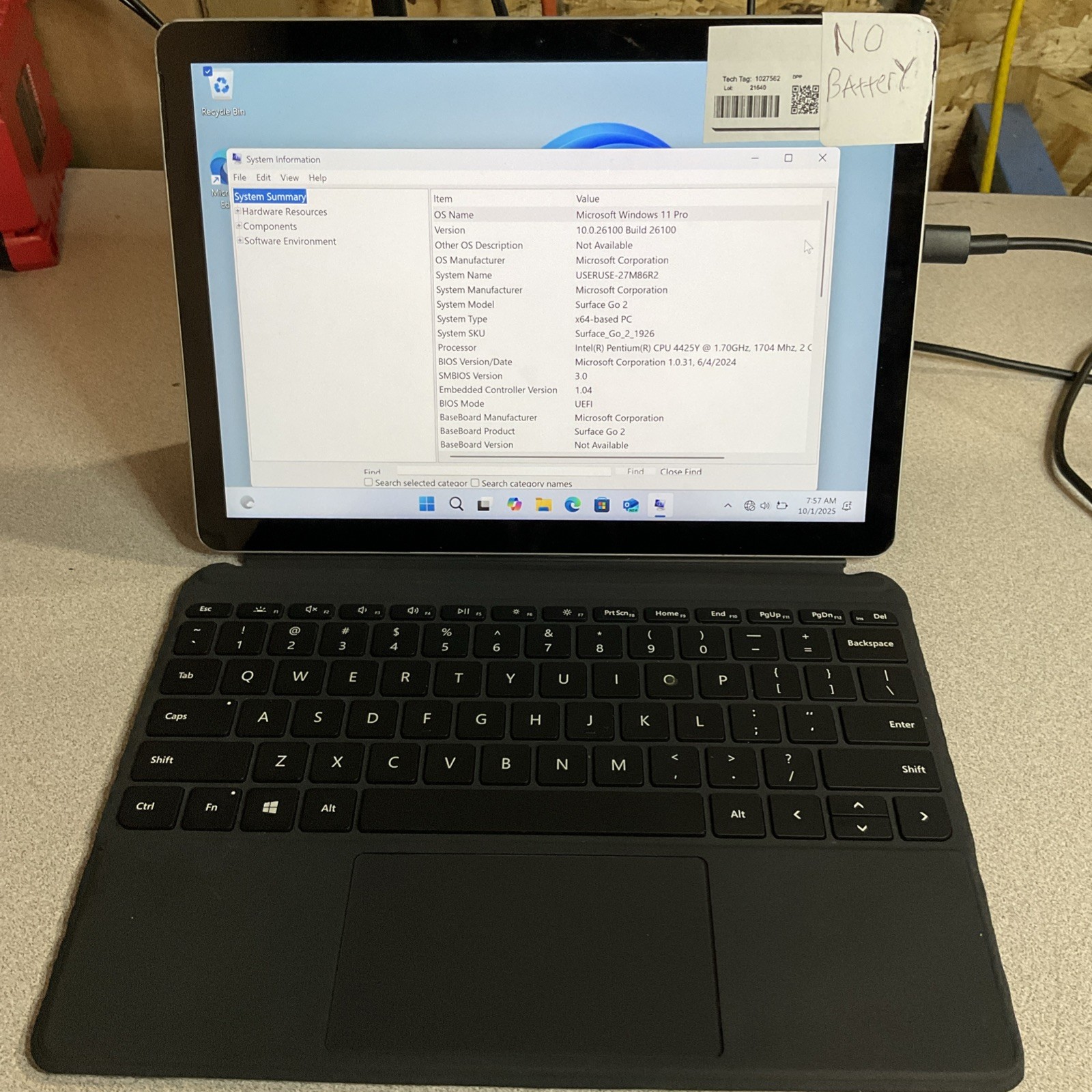 Surface Go 2 4425Y 1.70GHz 8GB 128GB W11 Pro Bad Battery No Charger