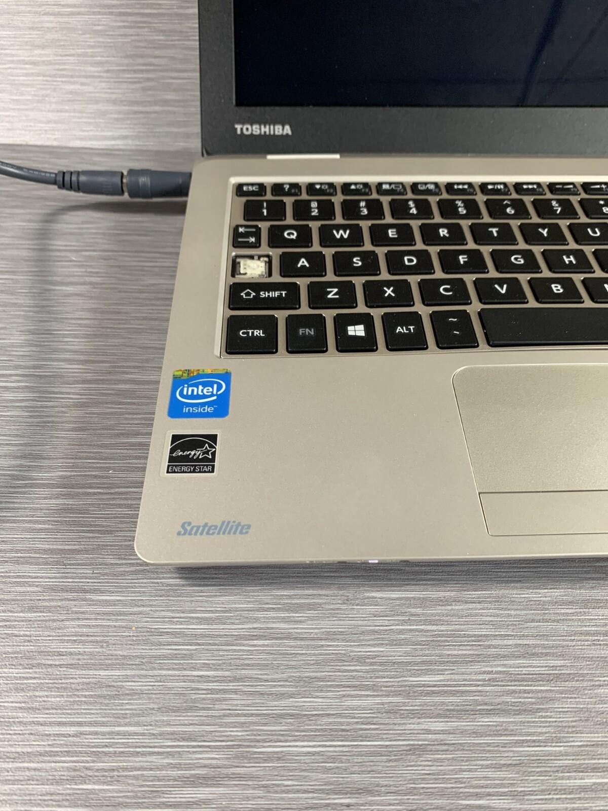 Toshiba Satellite L15-B1330 Ivory 11.6″ Display Built-In Webcam Laptop For Part