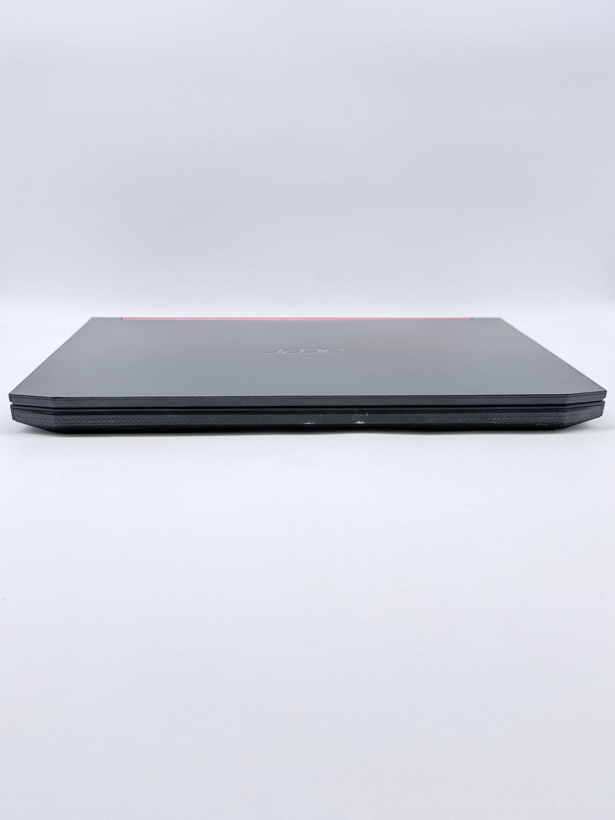 Acer Nitro 5 N18C3 14″ Core i5 8GB RAM 1TB HDD w/ Charger Loose Hinge