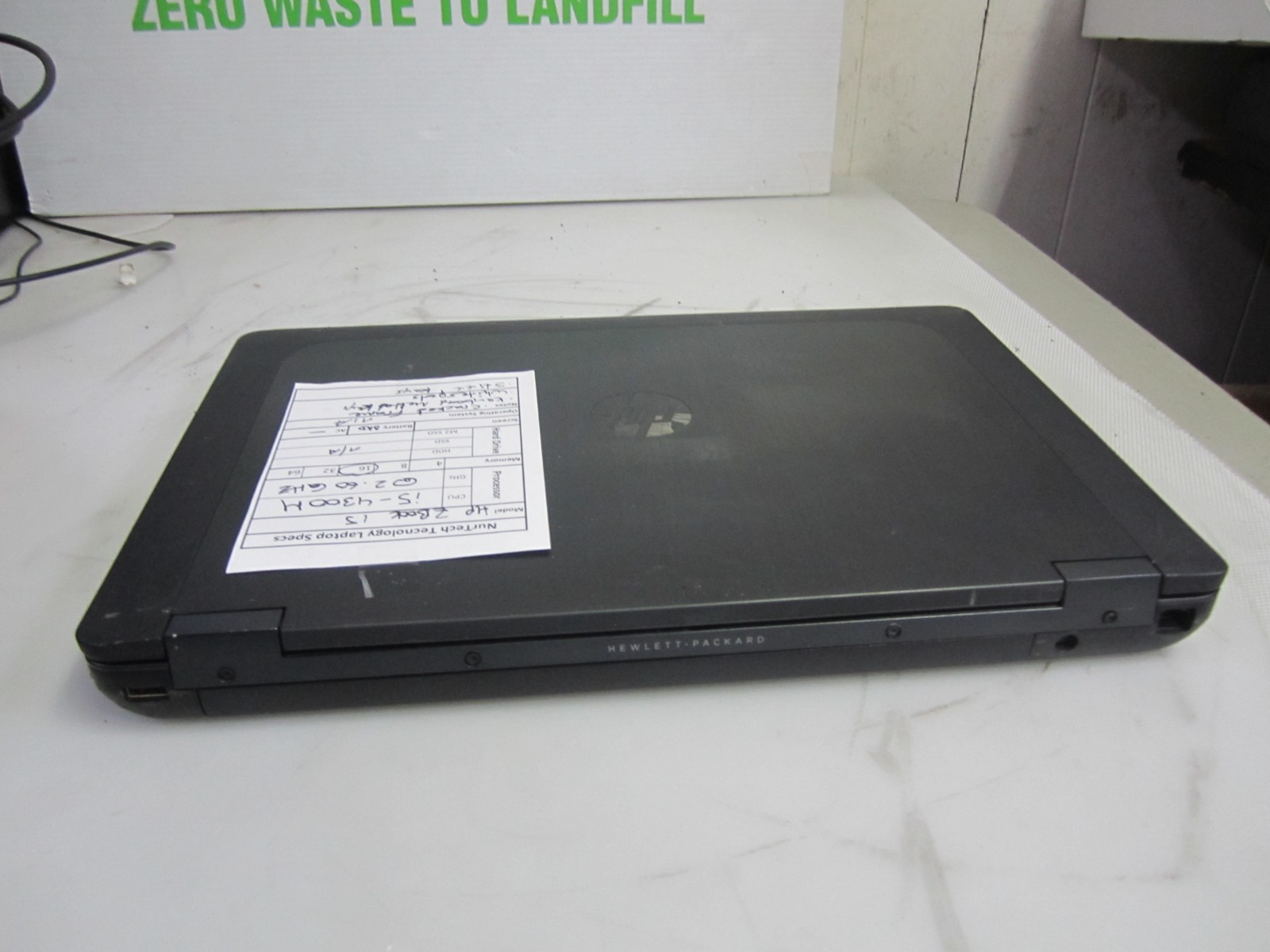 HP ZBook 15 i5-4300M 2.6GHz 16GB NO OS/HDD/AC LAPTOP READ!