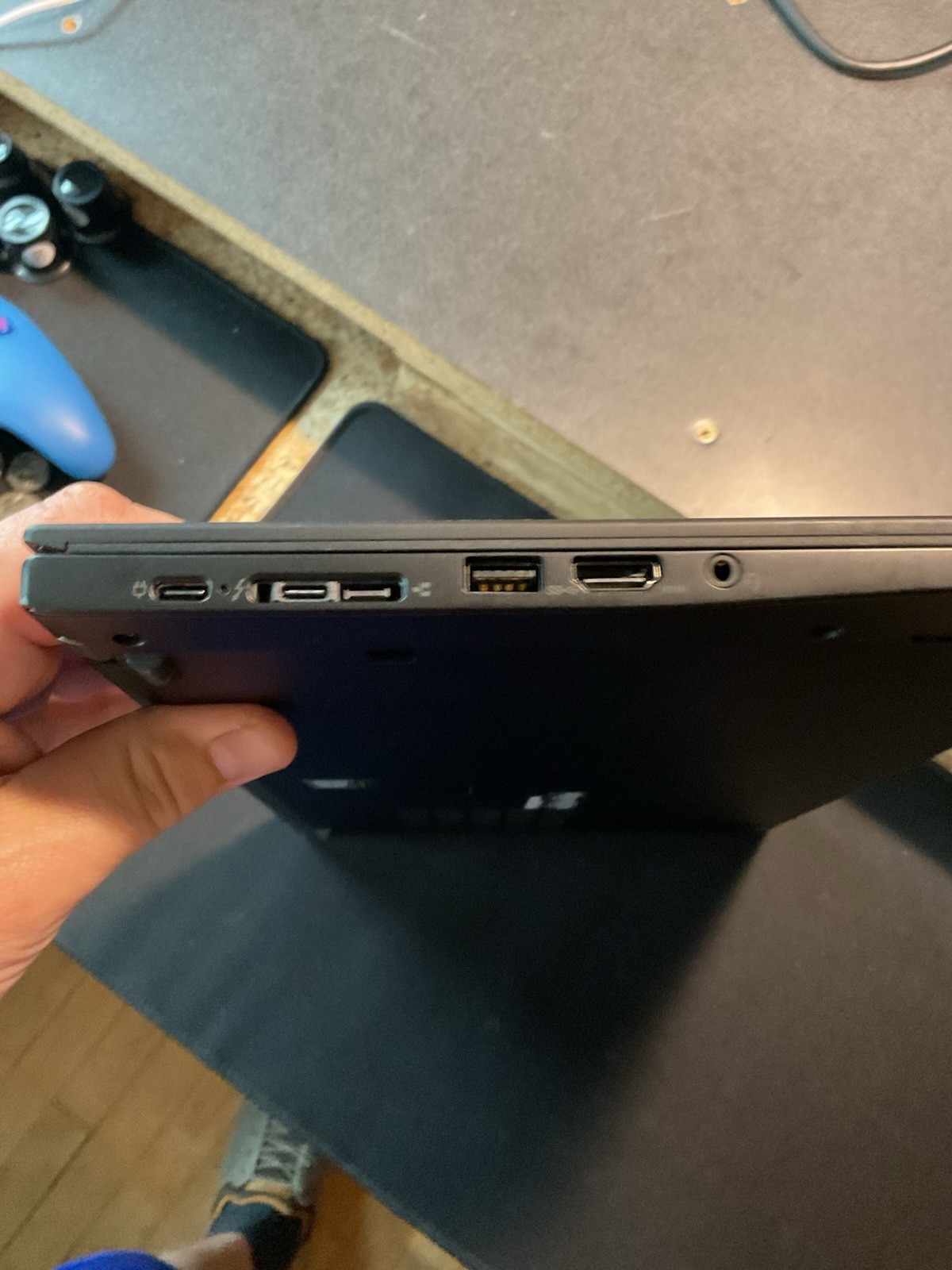 lenovo thinkpad t490s i7-8665u 16gb Ram No SSD #500