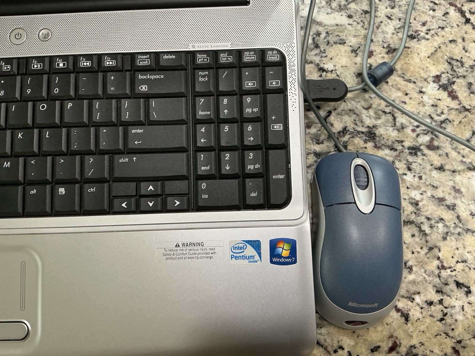 HP G60 549DX Notebook Windows 7 Home Premium 15.6” Screen Works AS IS