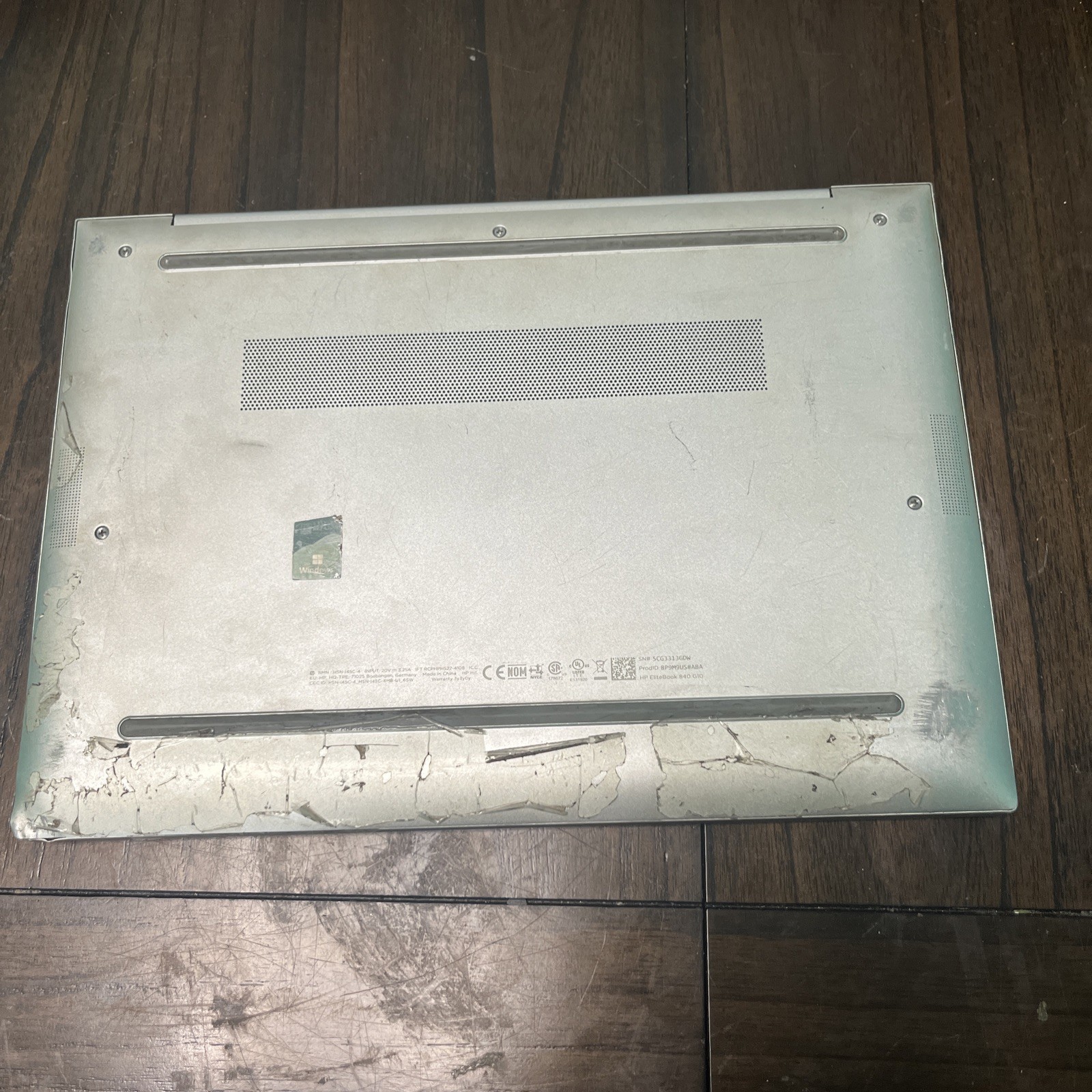 HP EliteBook 840 G10 Laptop i7 1365U 4.7GHz No Ram or SSD no power for parts