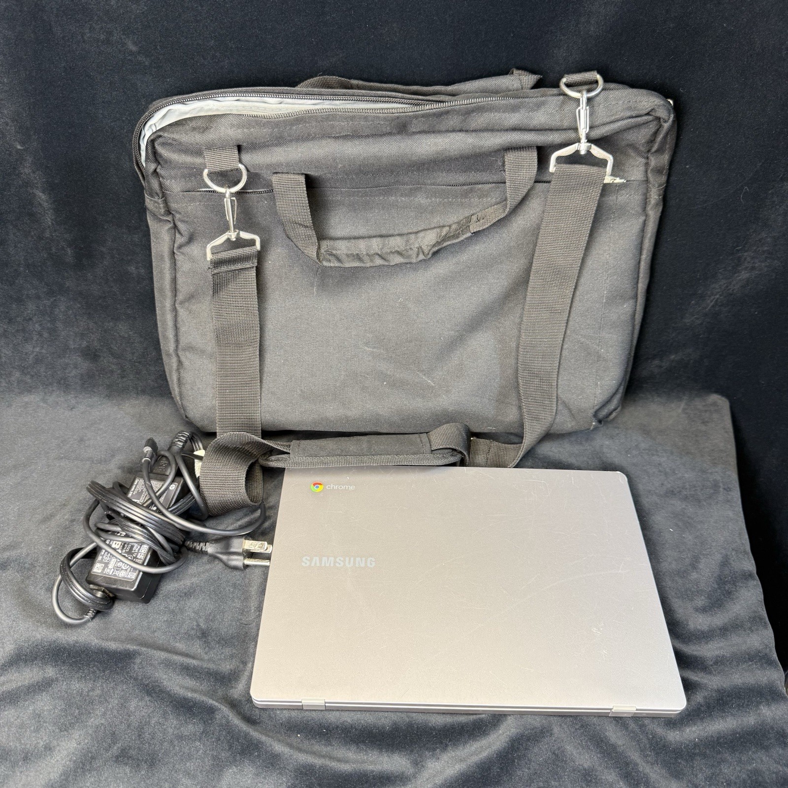 SAMSUNG XE310XBA Chromebook 4 11.6″ Intel Celeron N4000 32GB Storage | W/Case