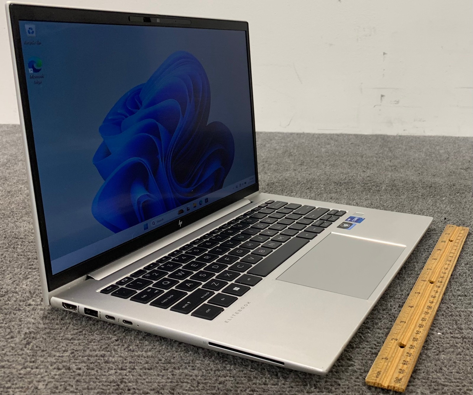HP EliteBook 840 G9 14″ Touchscreen Laptop i7-1255U 16GB RAM 512GB NVMe, As Is