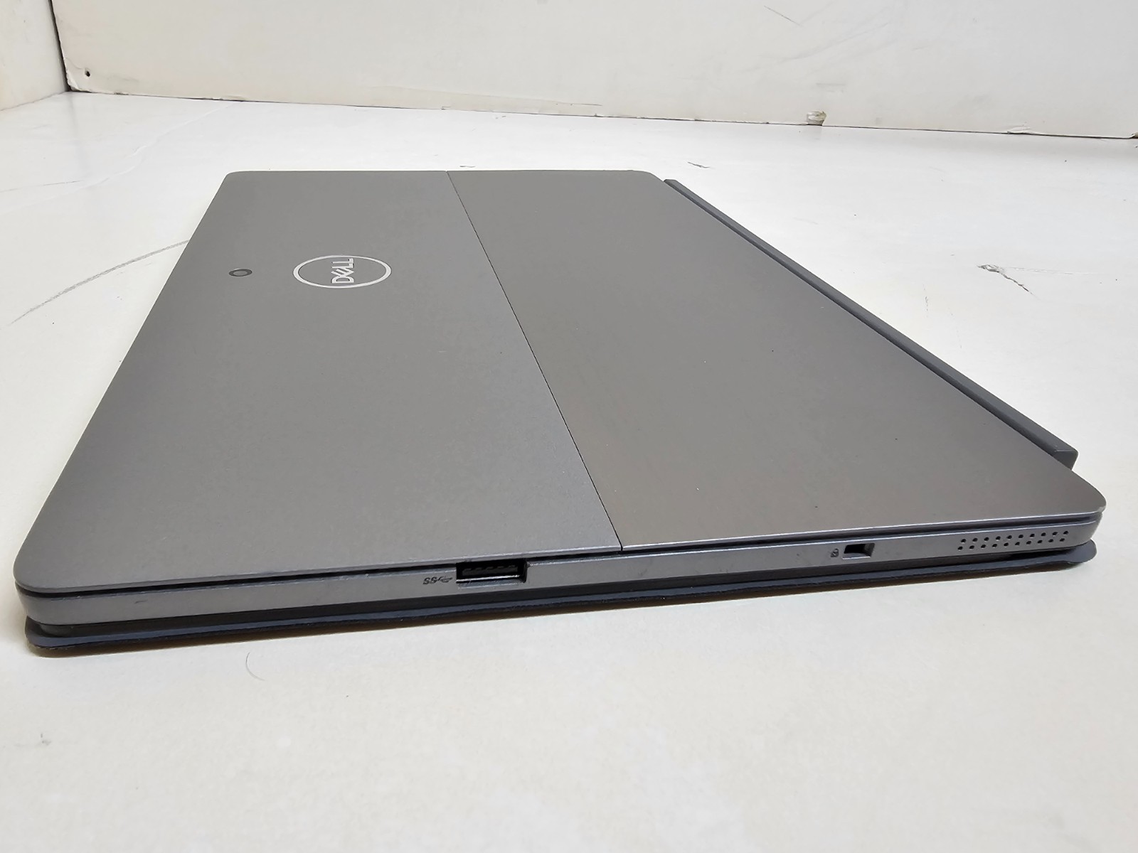Dell Latitude 7200 Tablet – 1.9 GHz i7-8665U 16GB 256GB 12.3″ Touchscreen – SP1