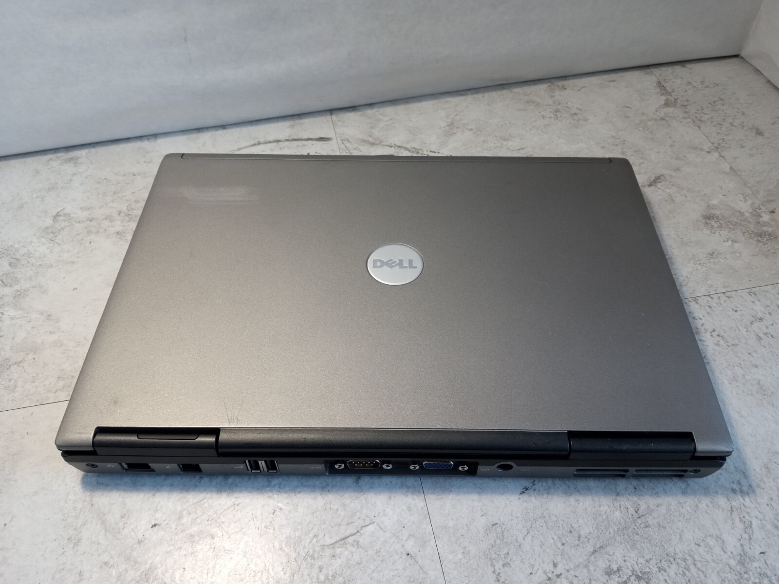 Dell D620 Laptop / 1.66ghz / 2gb / Windows XP / WIFI / DVD / very fast! RS232