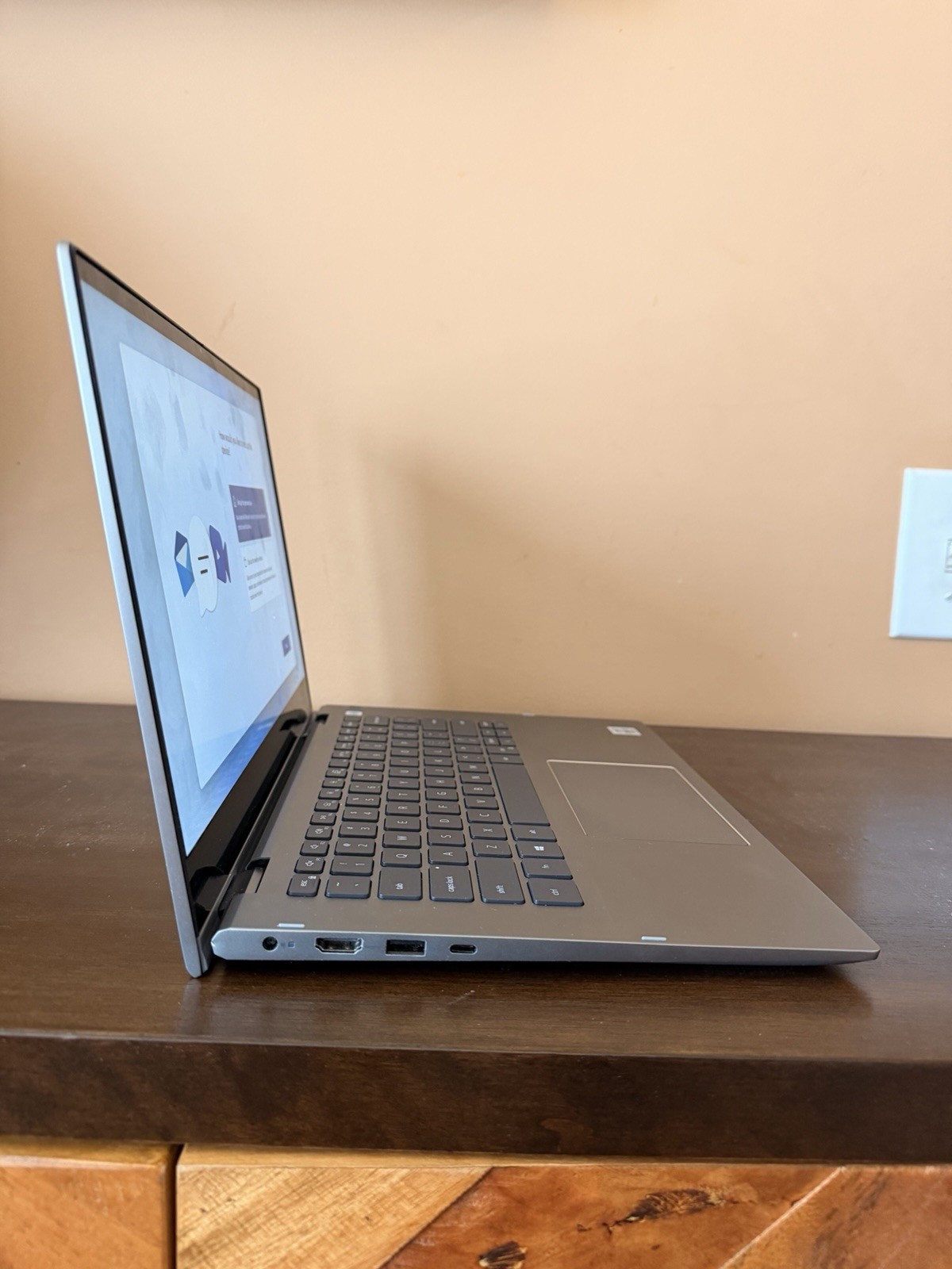 Dell Inspiron 14 5400 15″ Laptop Intel Core i5 16GB 512GB SSD Windows 11 Silver