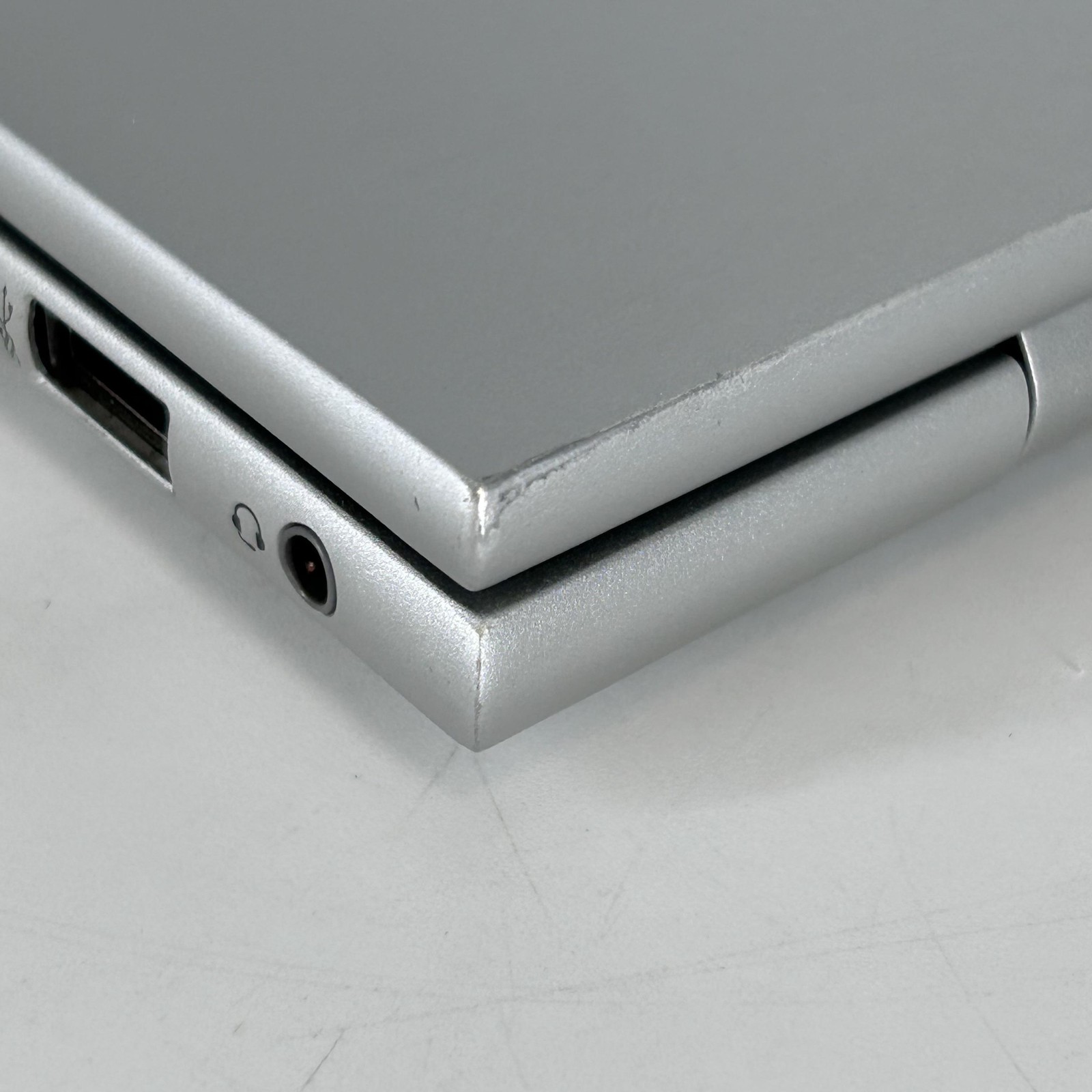 HP Elitebook 840 G10 14 FHD+ 1.6 GHz i5-1345U 16GB 512GB SSD – GOOD