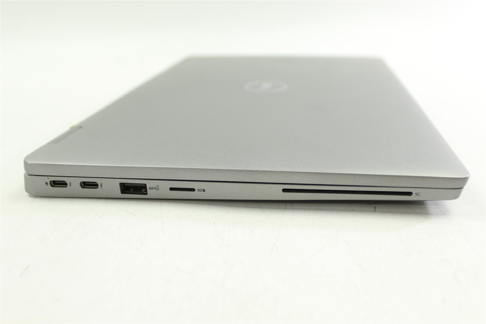 Dell Latitude 5330 13.3″ FHD Touch i7-1265U 1.8GHz 256GB SSD 16GB RAM W11H