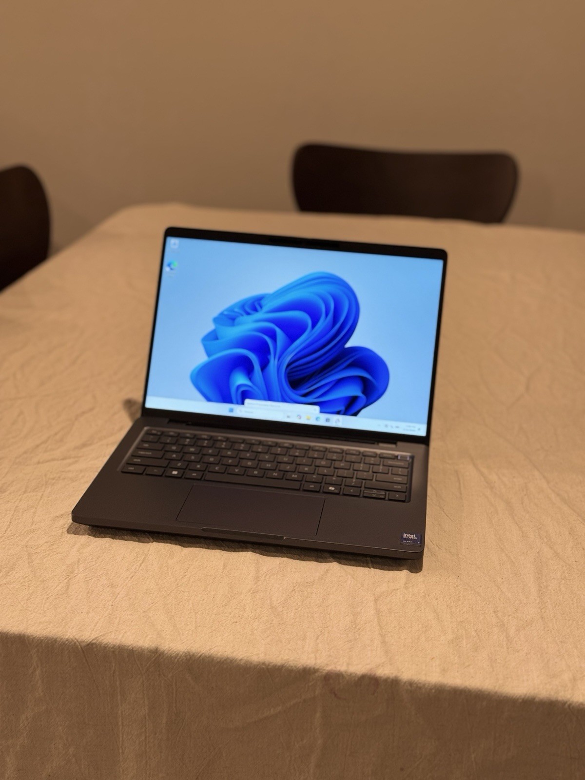 Dell Pro Max 14 MC14250 – Intel Core Ultra 7 265H, 32GB RAM, 2TB SSD RTX PRO 500